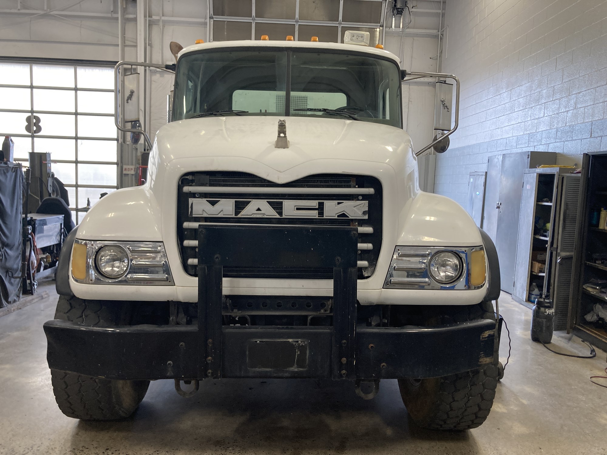 2003 Mack Granite - image 2 of 6