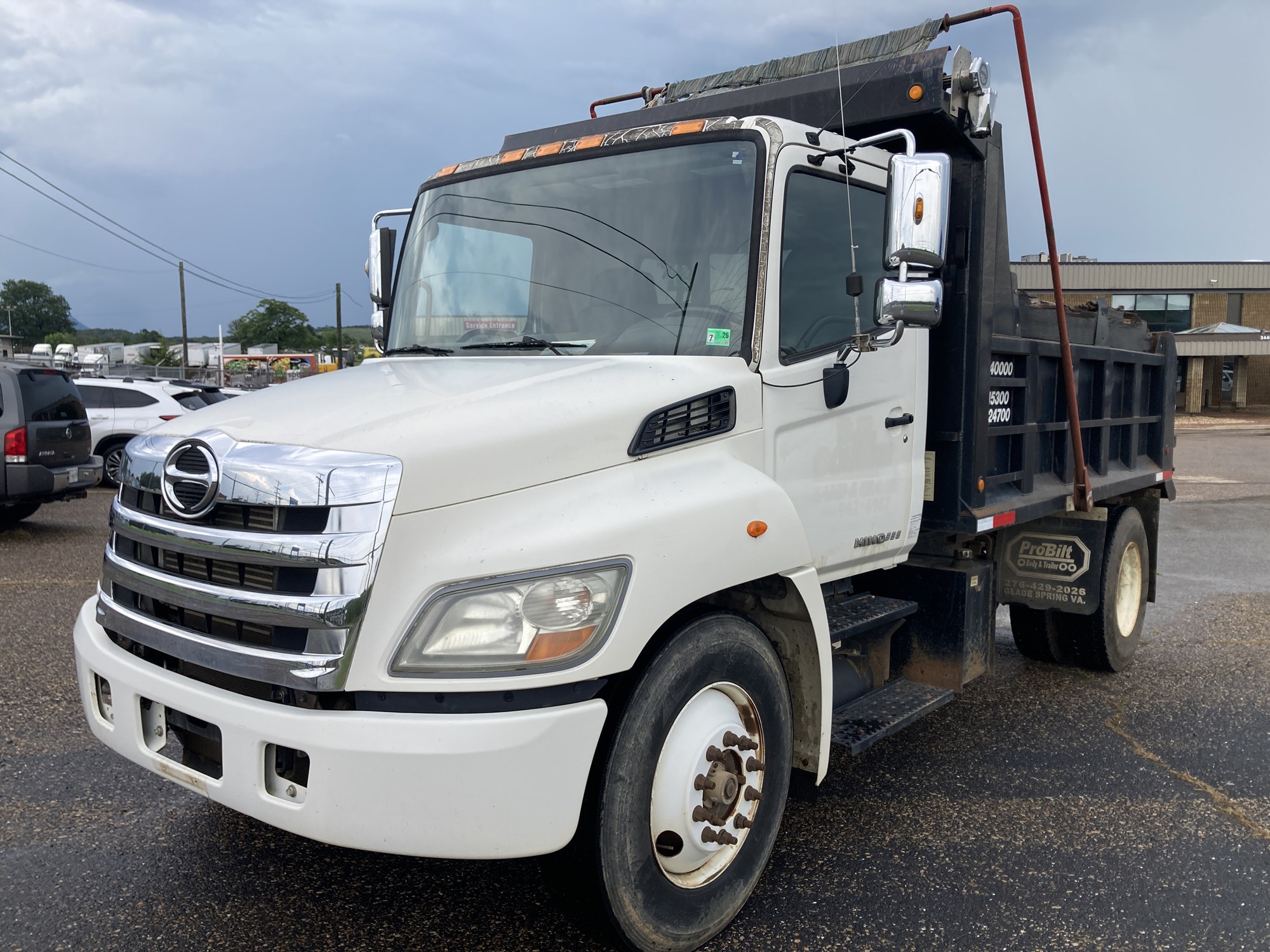 2012 Hino 338 - image 1 of 6