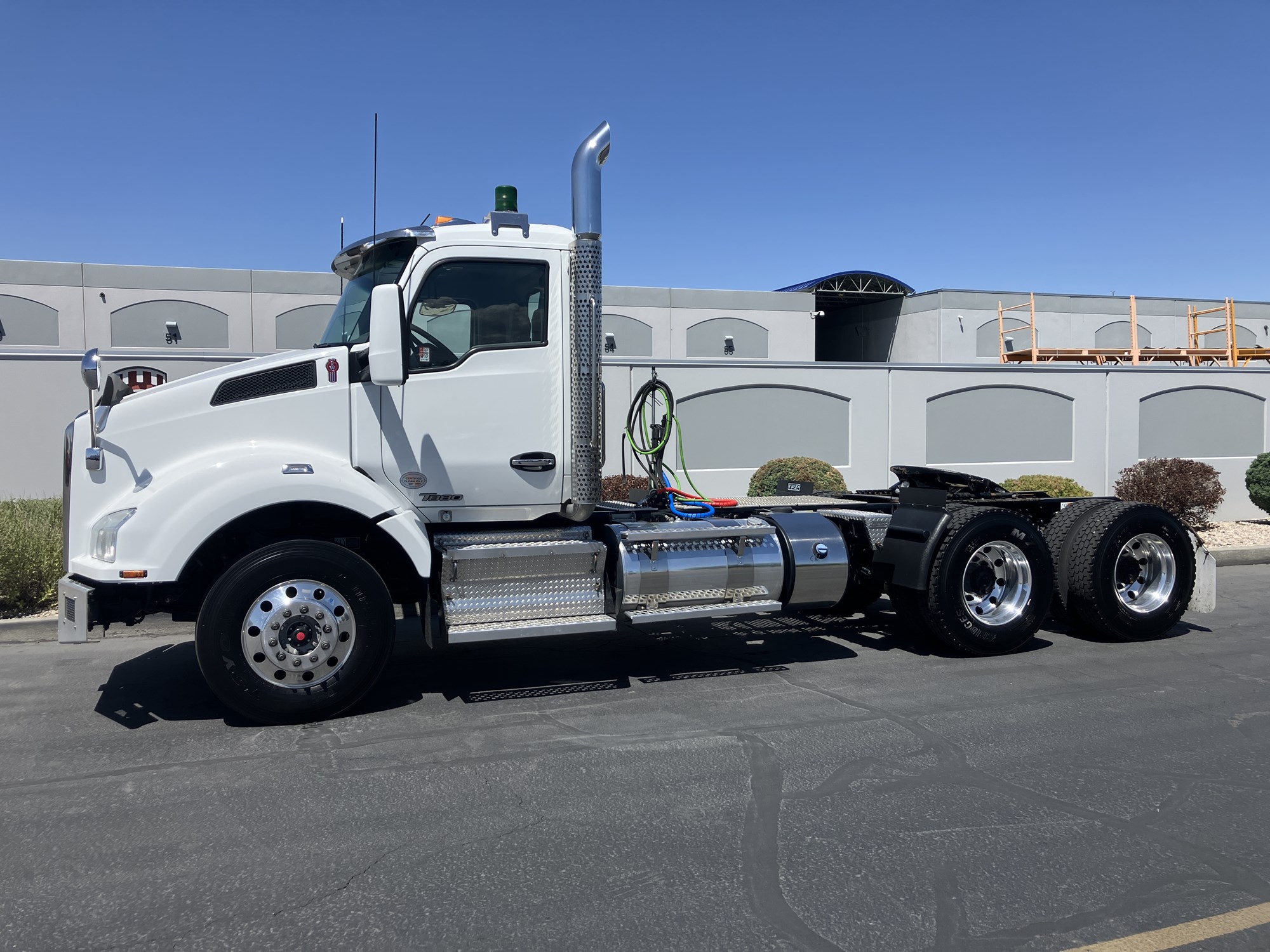 2018 Kenworth T880 - image 1 of 6