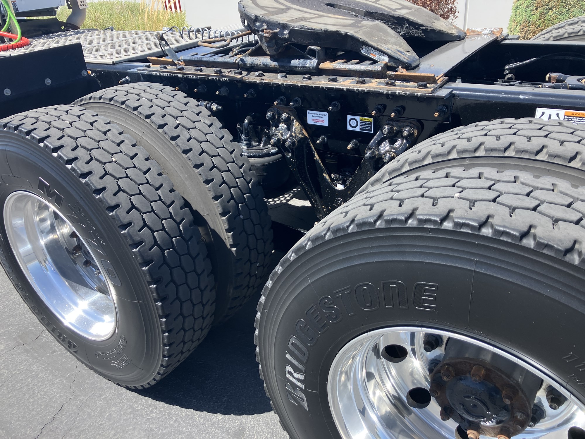 2018 Kenworth T880 - image 4 of 6