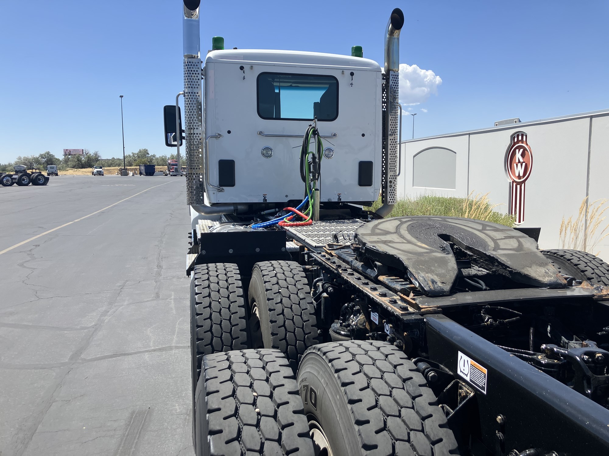 2018 Kenworth T880 - image 6 of 6