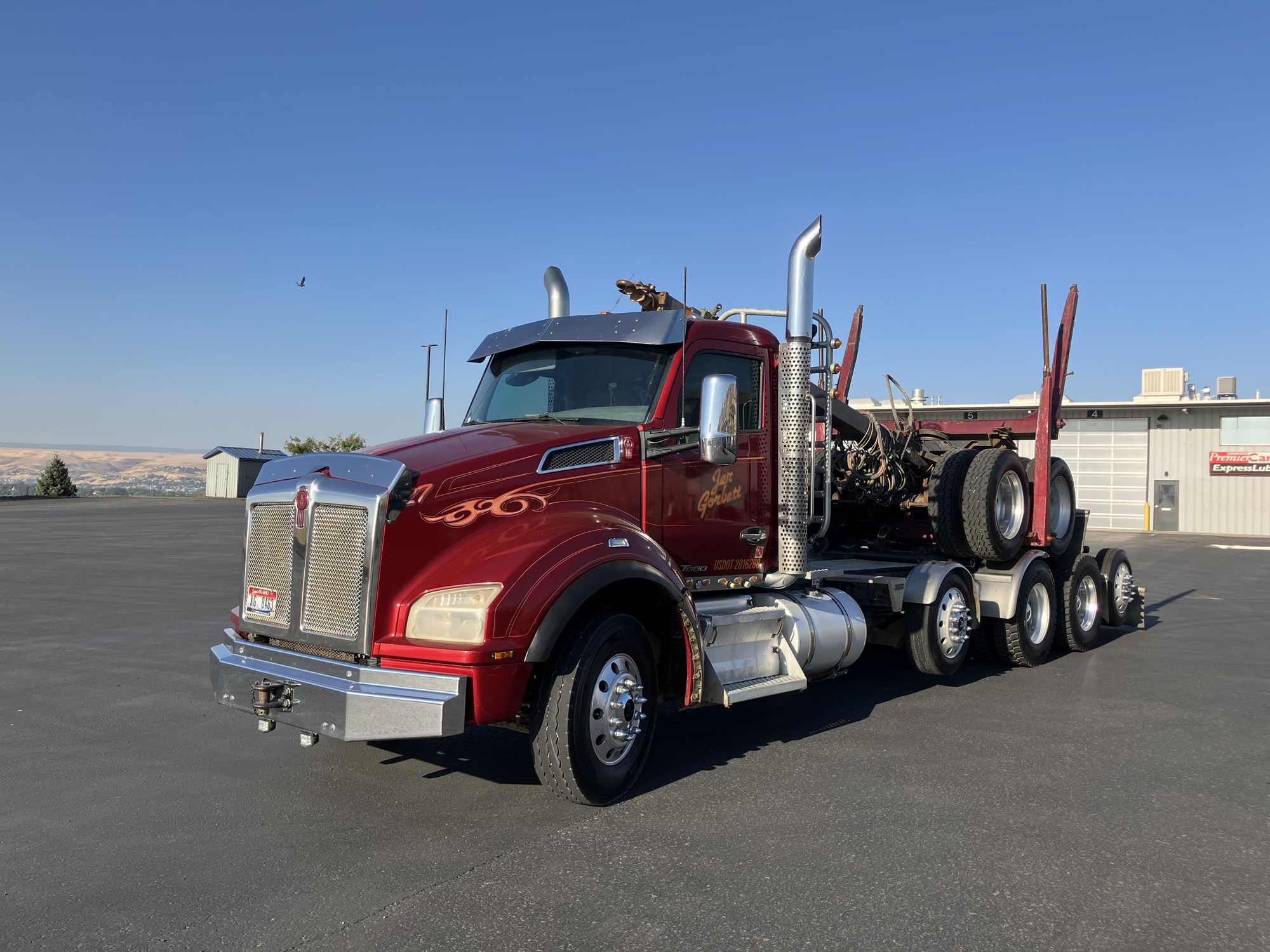 2018 Kenworth T880 - image 2 of 6
