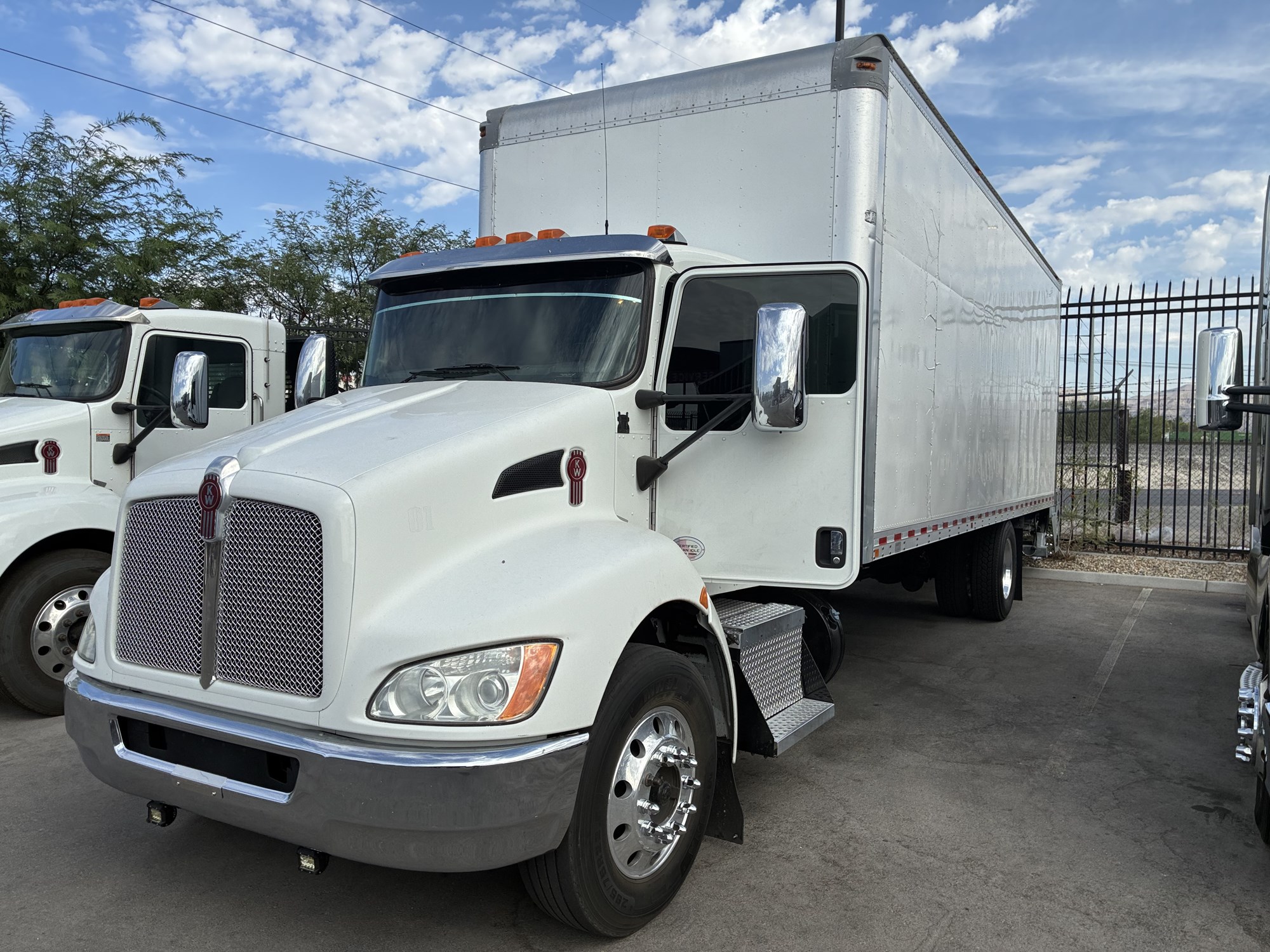 2018 Kenworth T270 - image 1 of 1