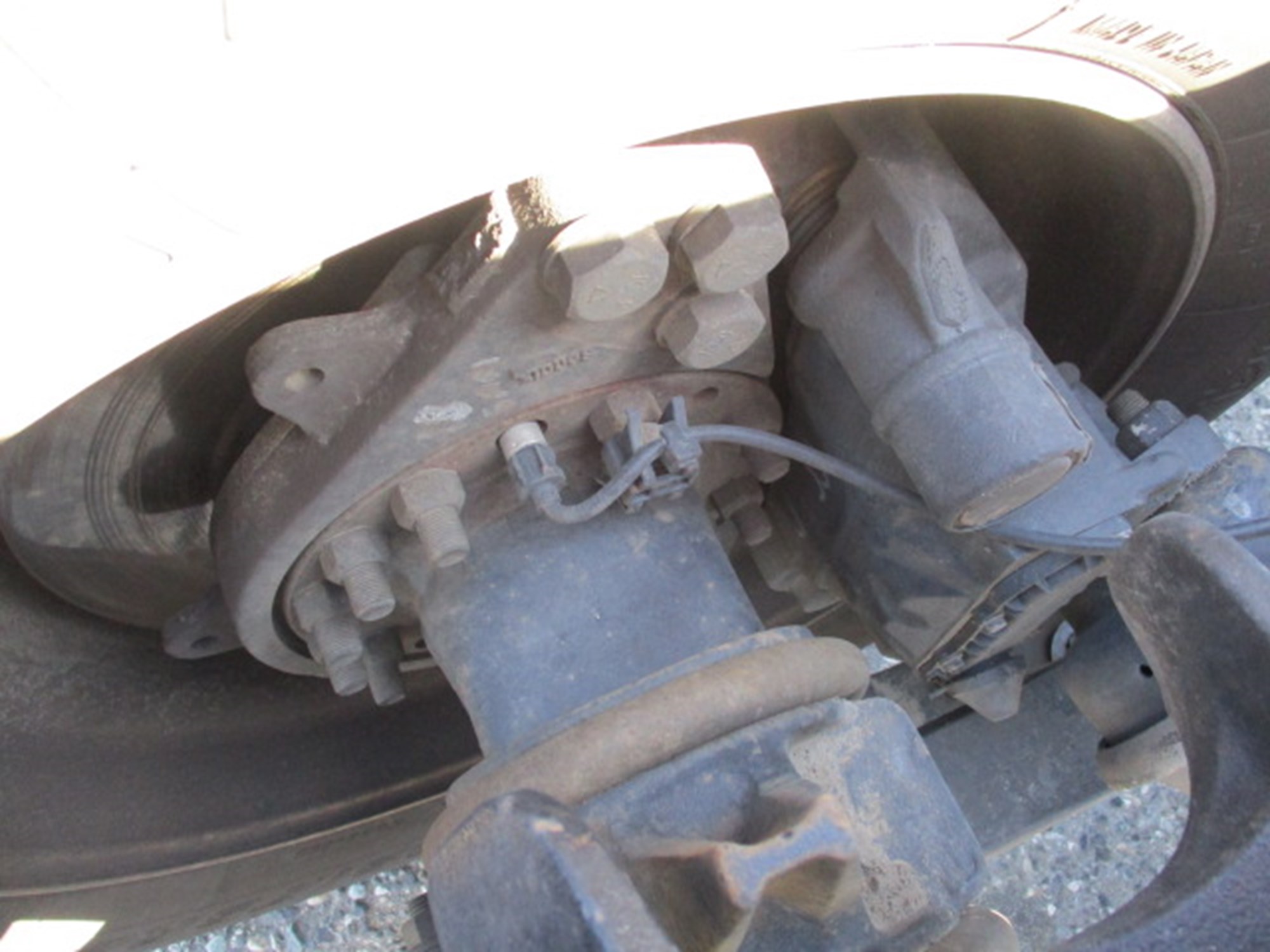 2018 International LT625 - image 4 of 6