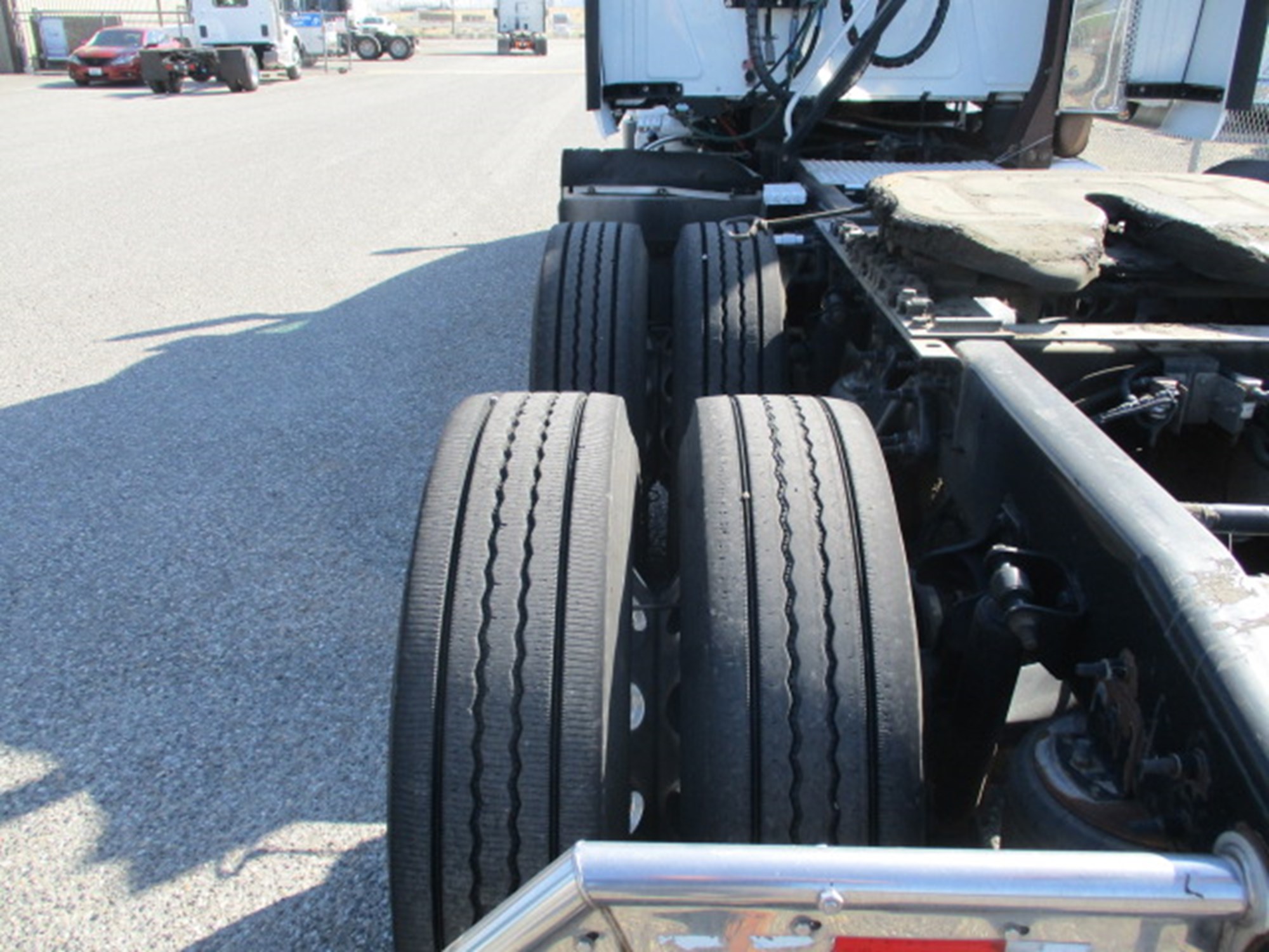 2018 International LT625 - image 5 of 6