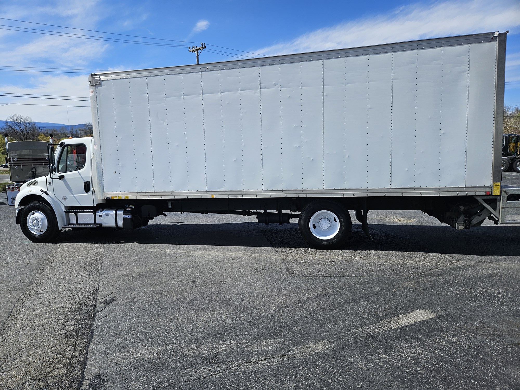 2019 FREIGHTLINER M2 - image 5 of 6