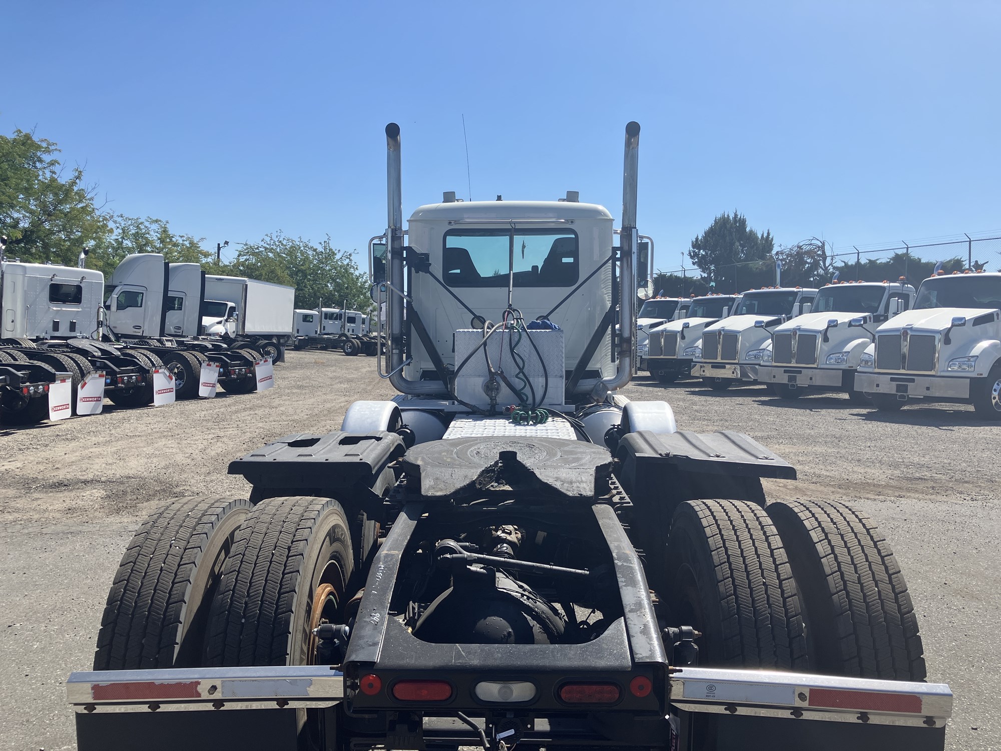2019 Mack Pinnacle - image 4 of 6