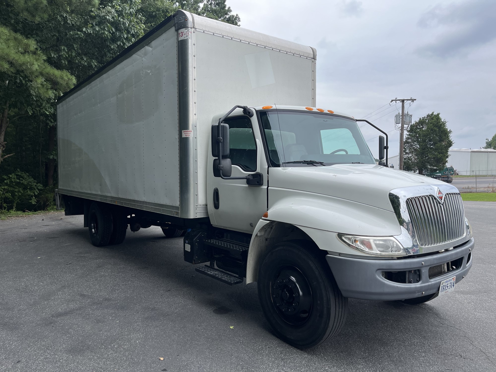 2020 International MV - image 3 of 6
