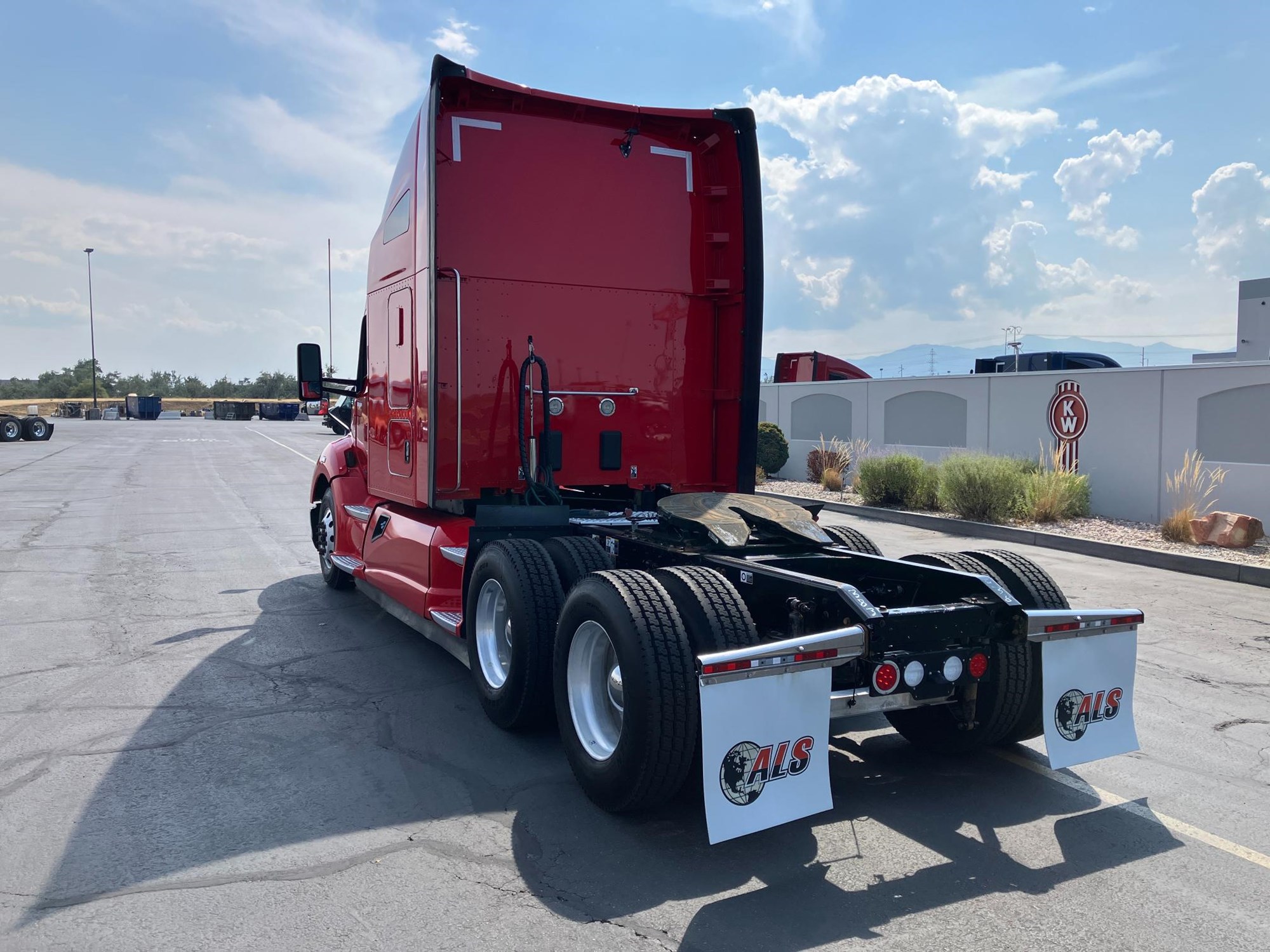 2020 Kenworth T680 - image 6 of 6