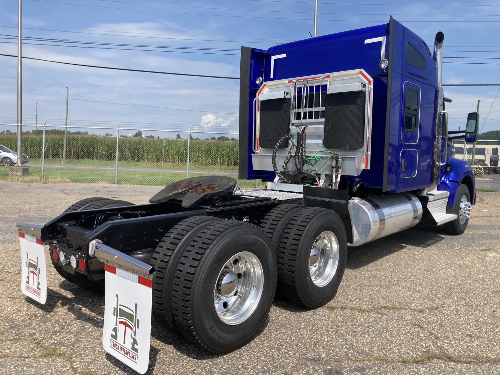 2020 Kenworth T880 2020 Kenworth T880 - image 5 of 6