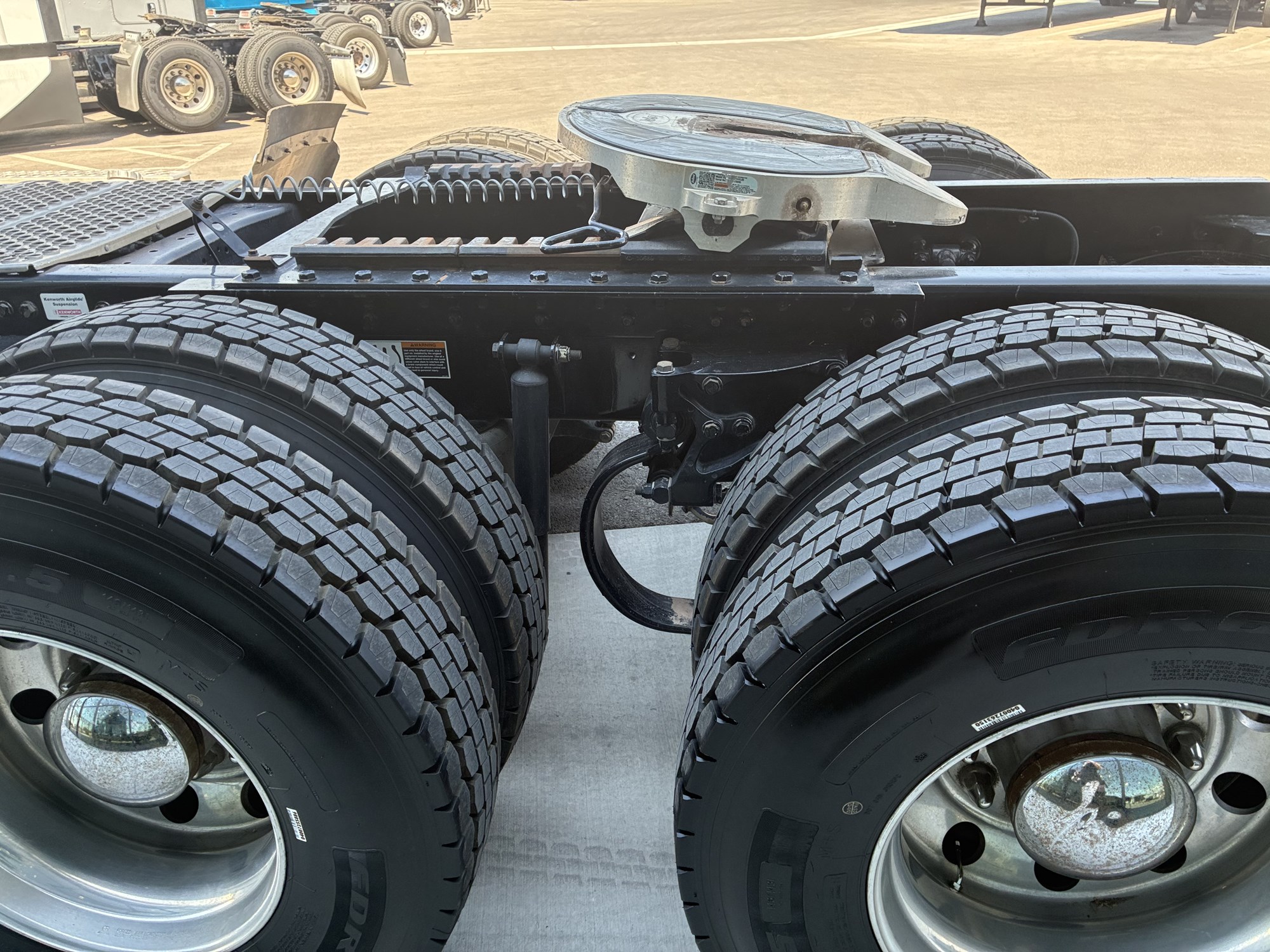 2020 Kenworth T680 - image 6 of 6