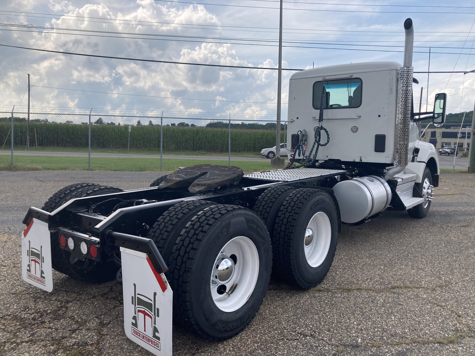 2020 Kenworth T880 2020 Kenworth T880 - image 5 of 6