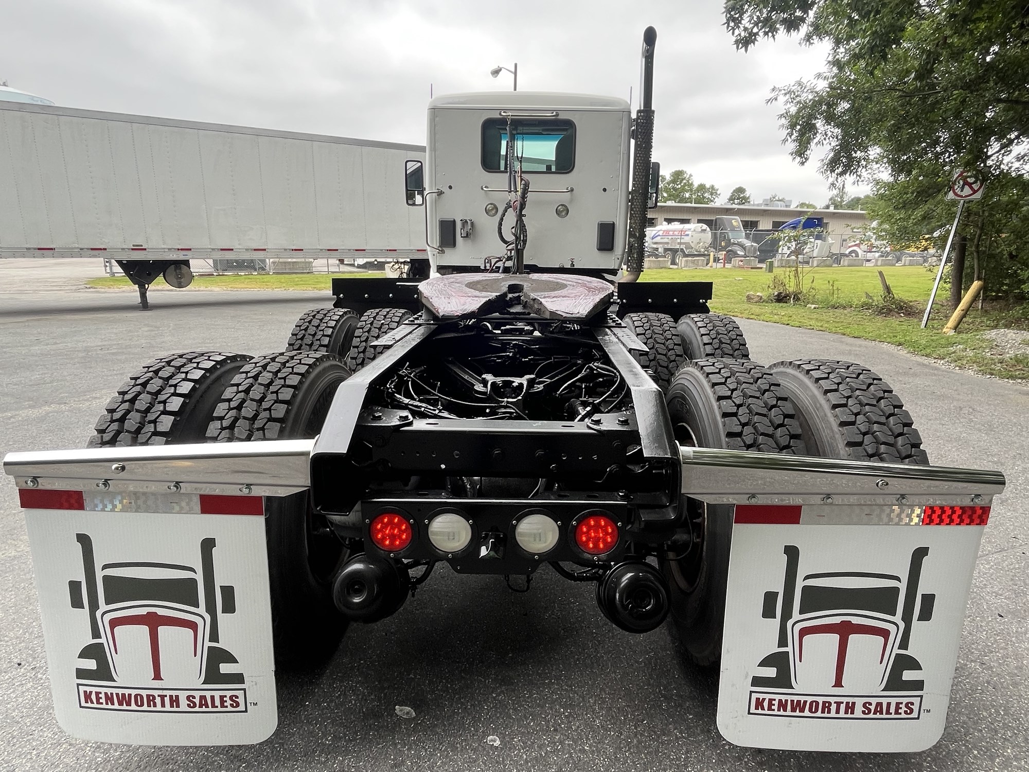 2020 Kenworth T880 - image 6 of 6