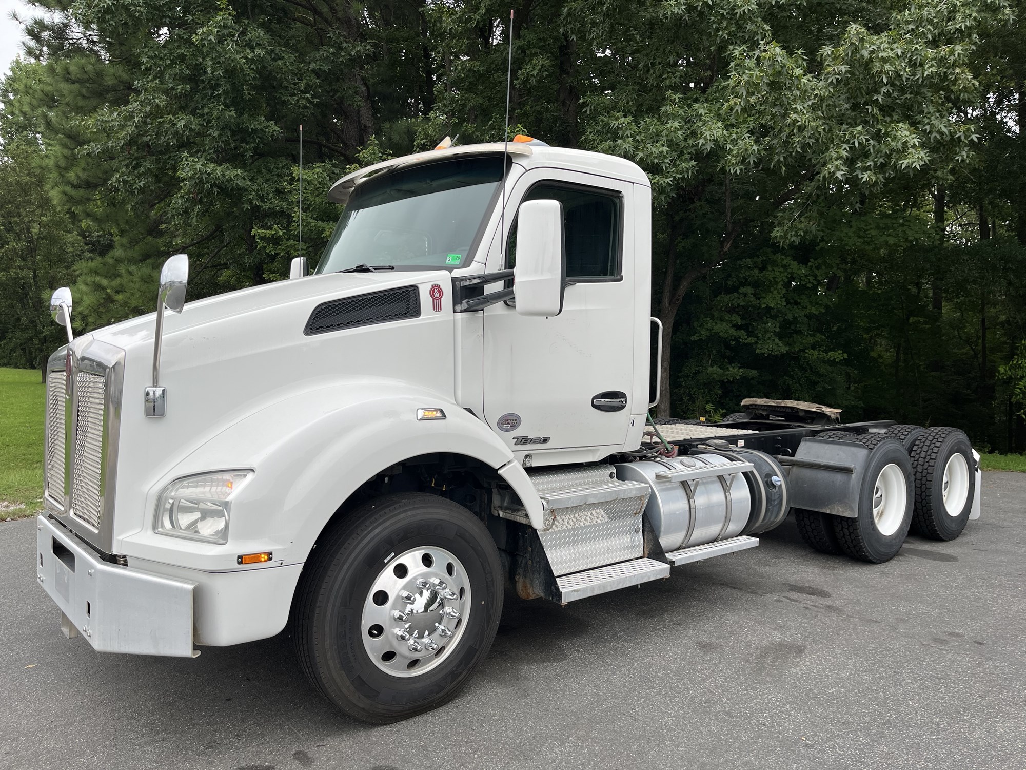 2020 Kenworth T880 - image 1 of 6