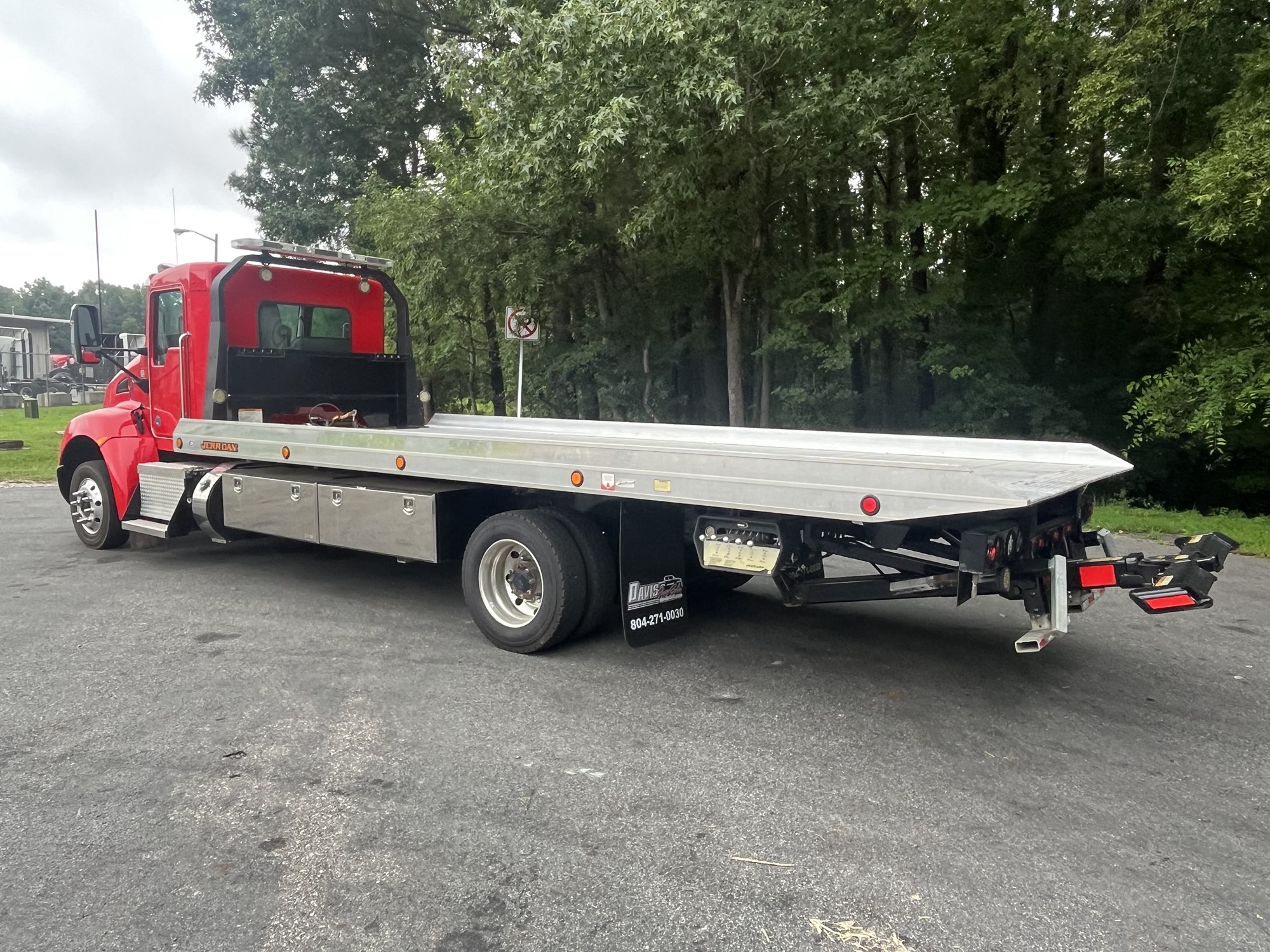 2020 Kenworth T270 - image 6 of 6
