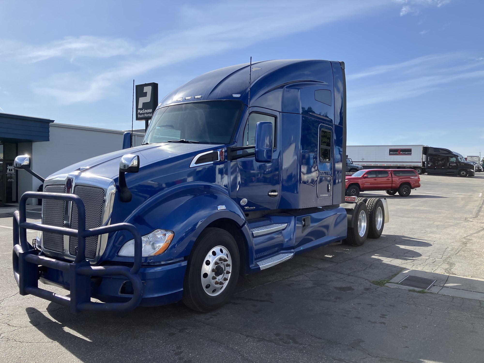 2021 Kenworth T680 - image 1 of 6