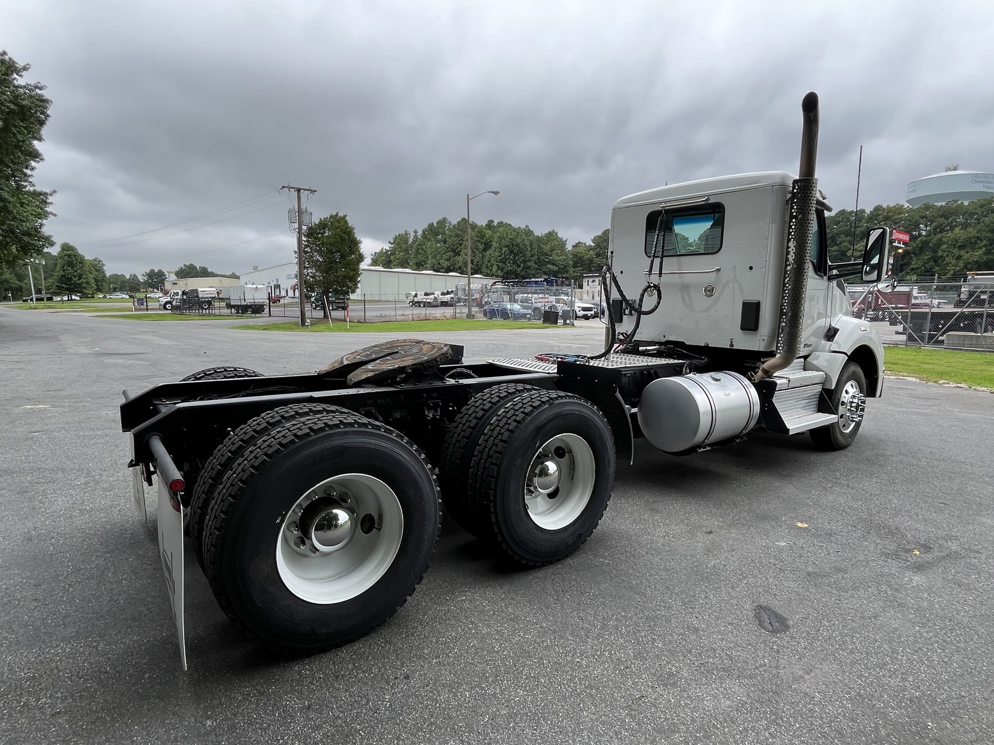 2021 Kenworth T880 - image 5 of 6