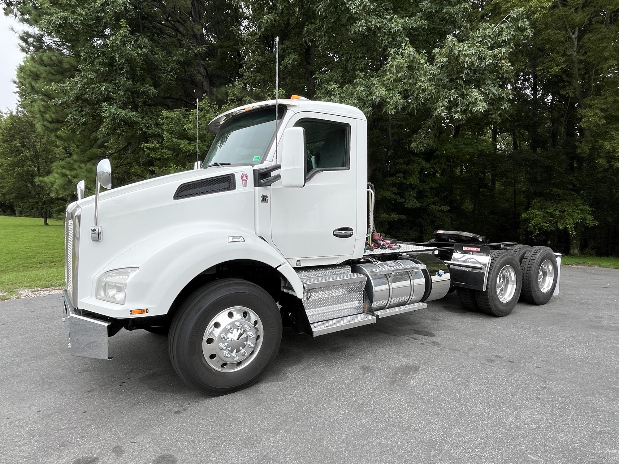 2021 Kenworth T880 - image 1 of 6