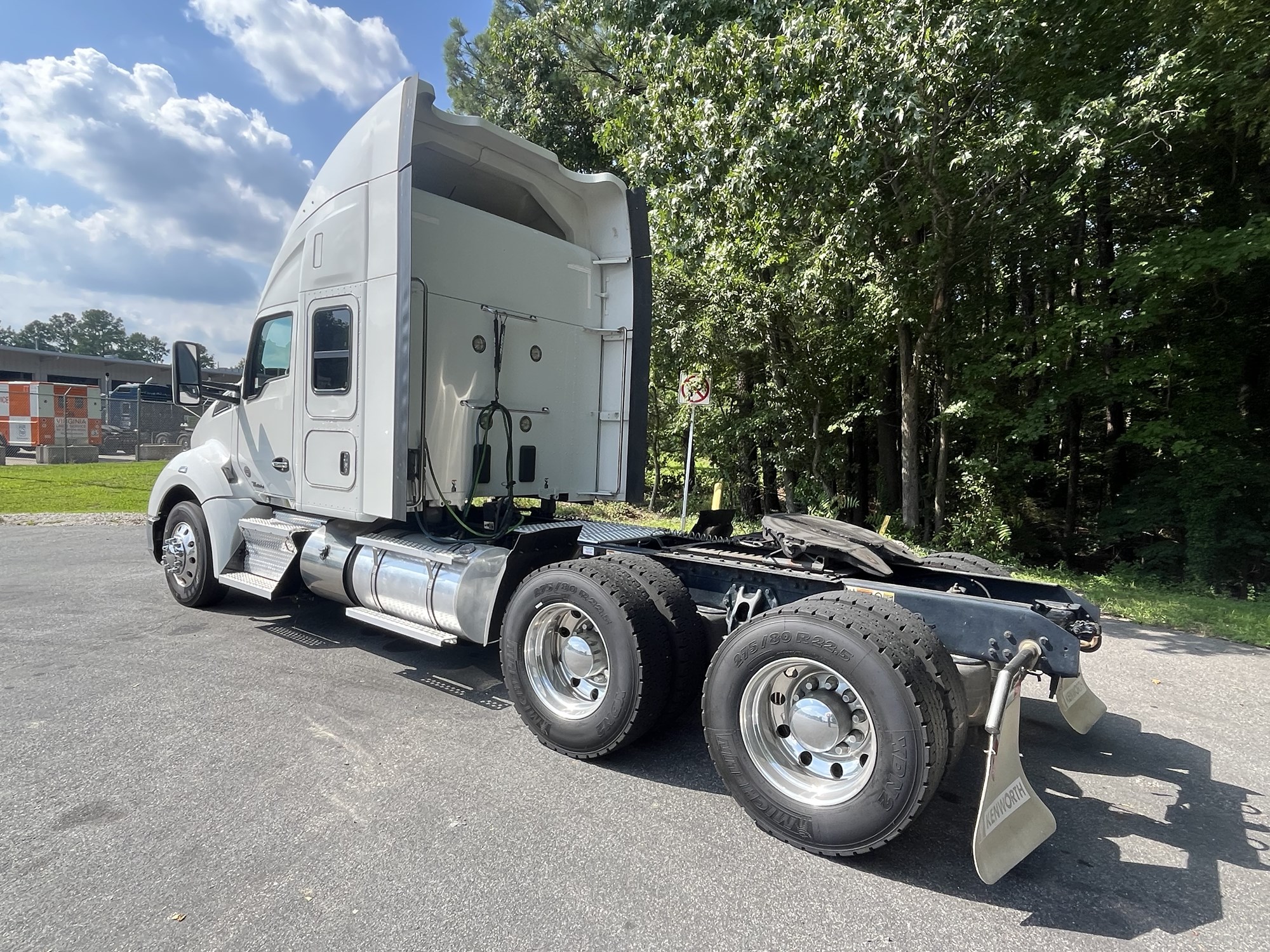 2021 Kenworth T680 - image 6 of 6