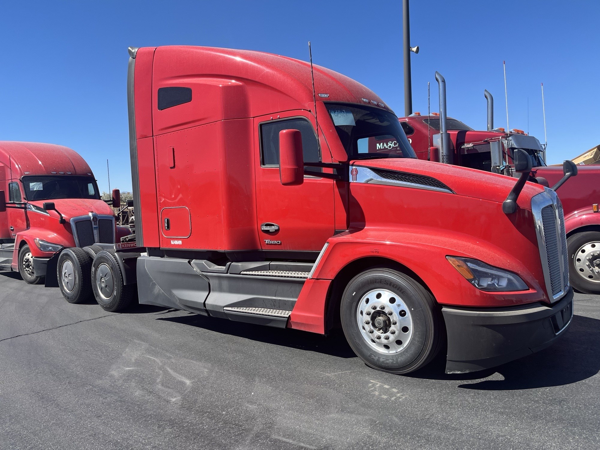 2022 Kenworth T680 Next Gen - image 1 of 1