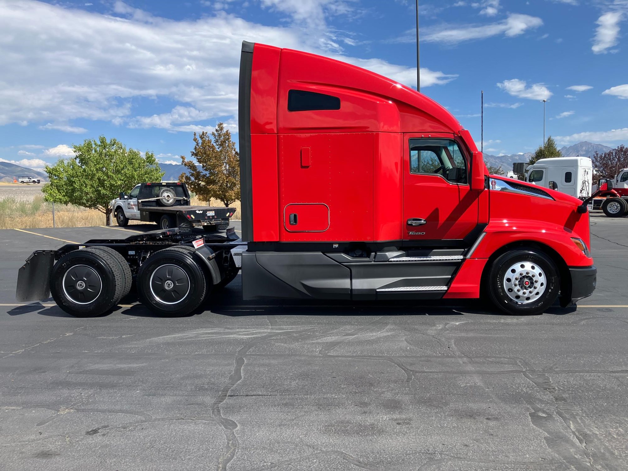 2022 Kenworth T680 Next Gen - image 4 of 6