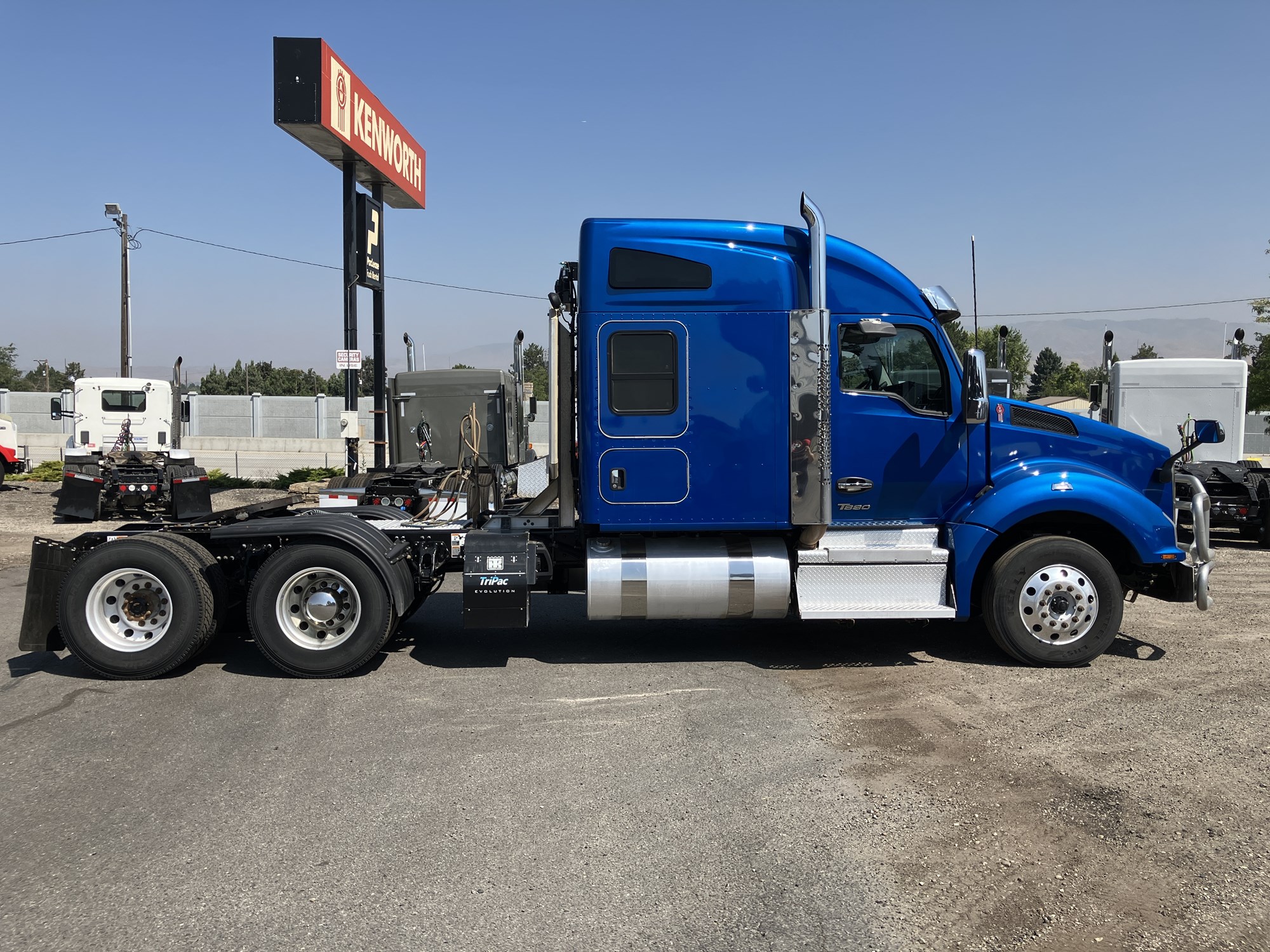 2023 Kenworth T880 - image 6 of 6