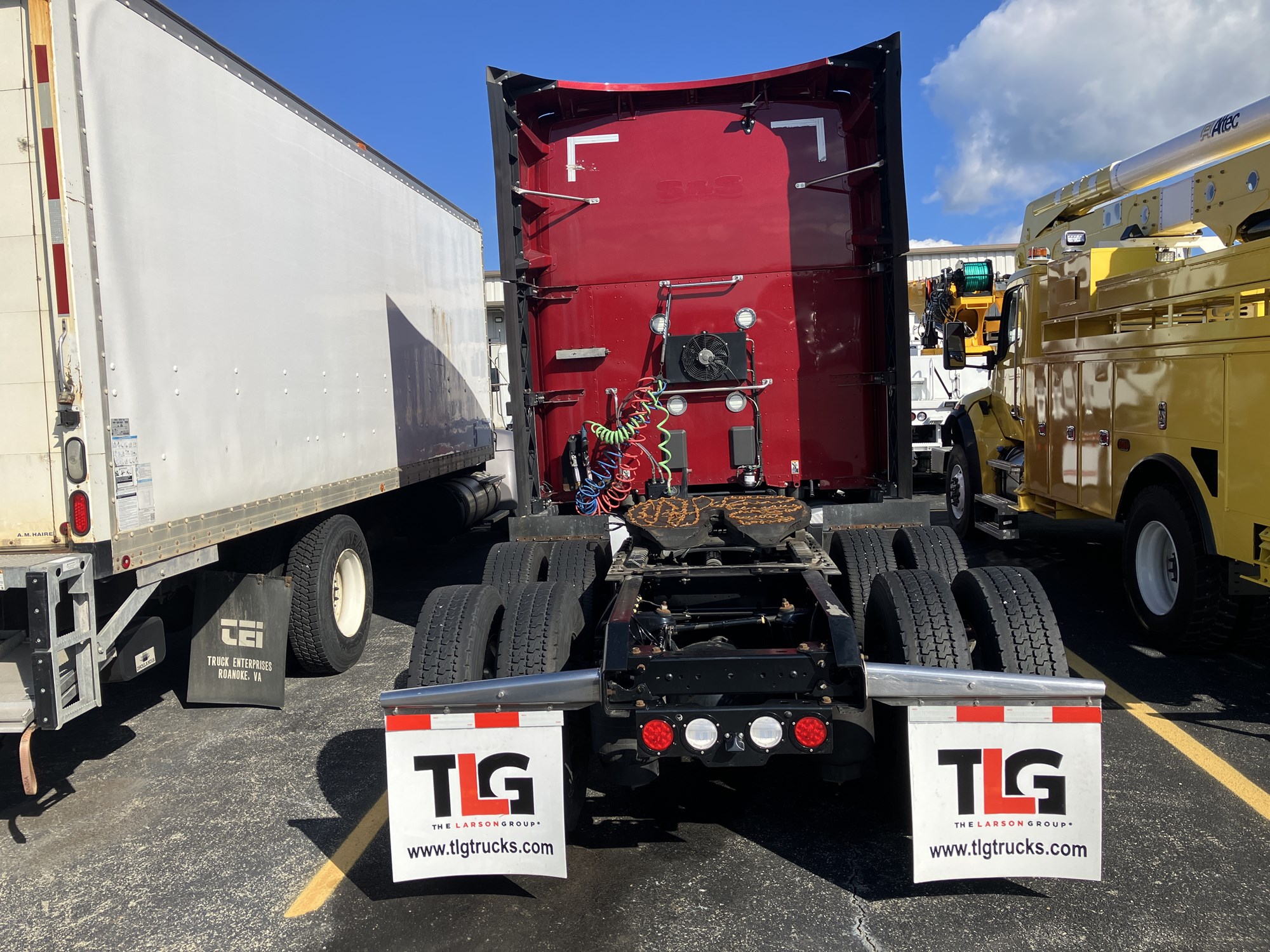 2023 Kenworth T680 Next Gen - image 2 of 2