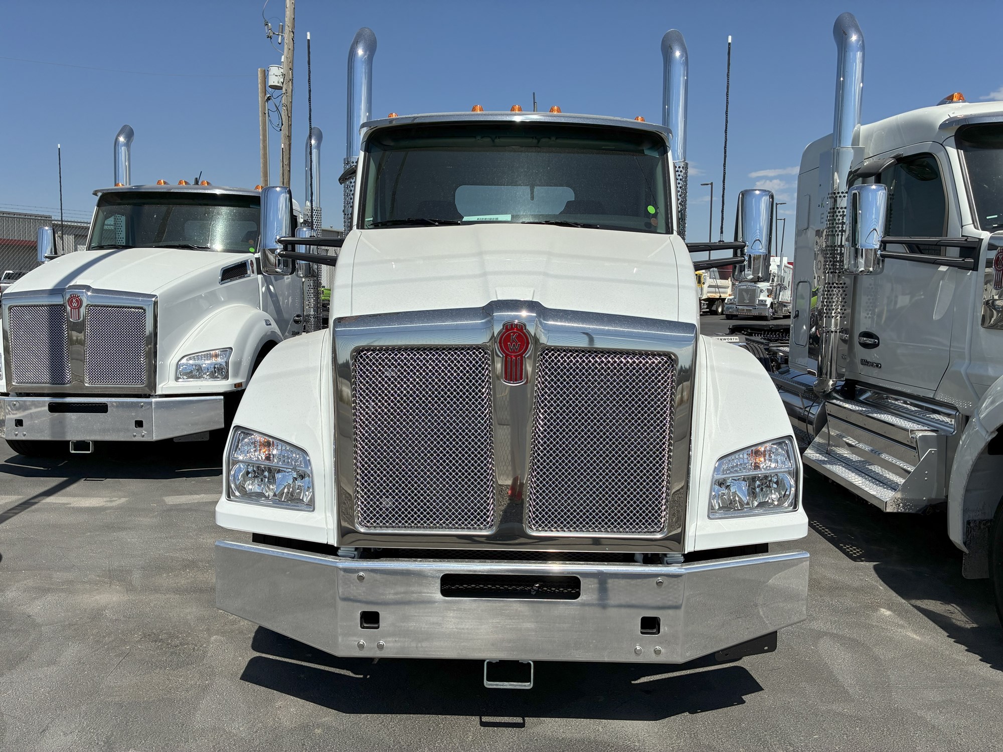 2026 Kenworth T880