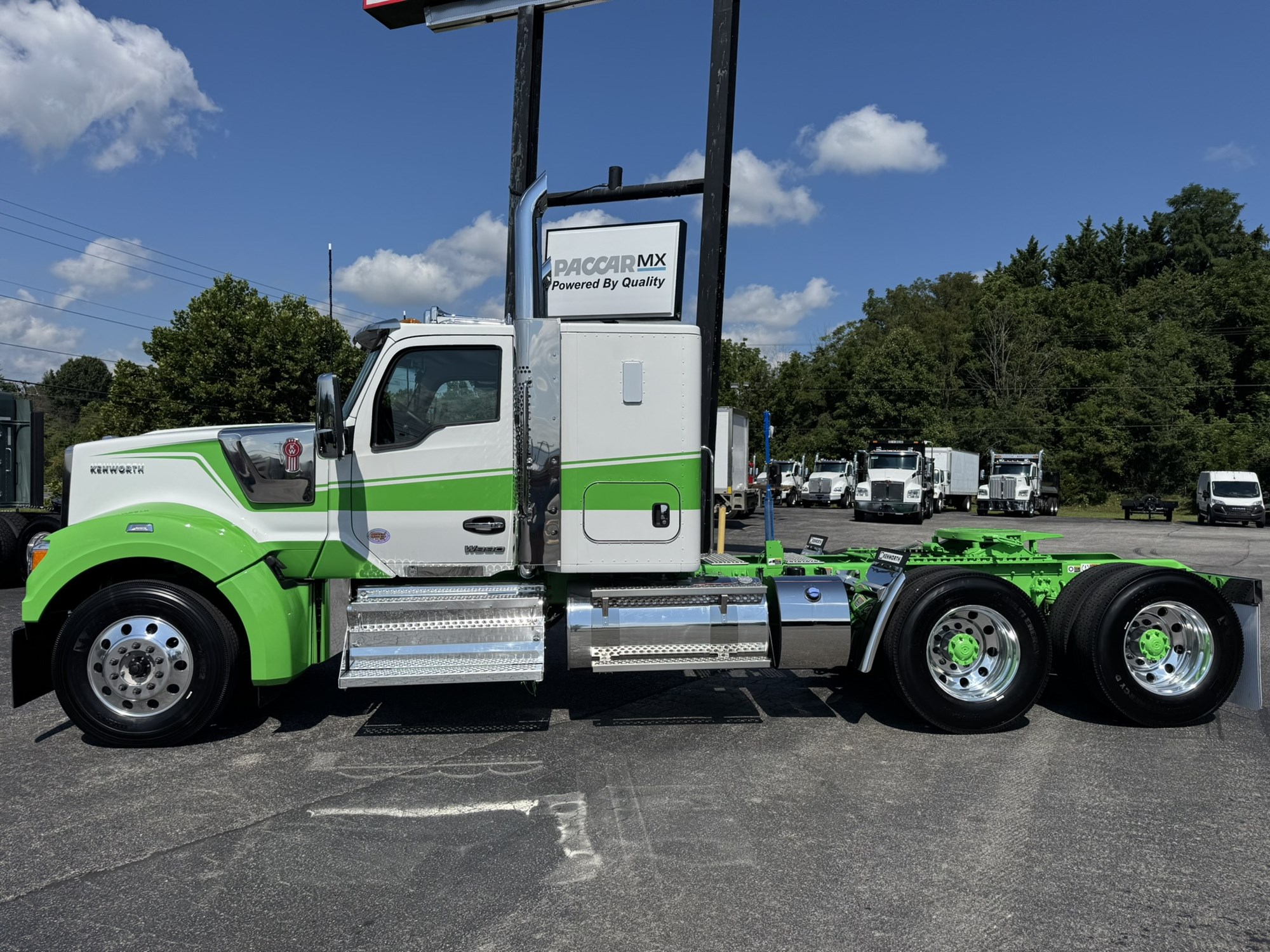2026 Kenworth W990 - image 4 of 6