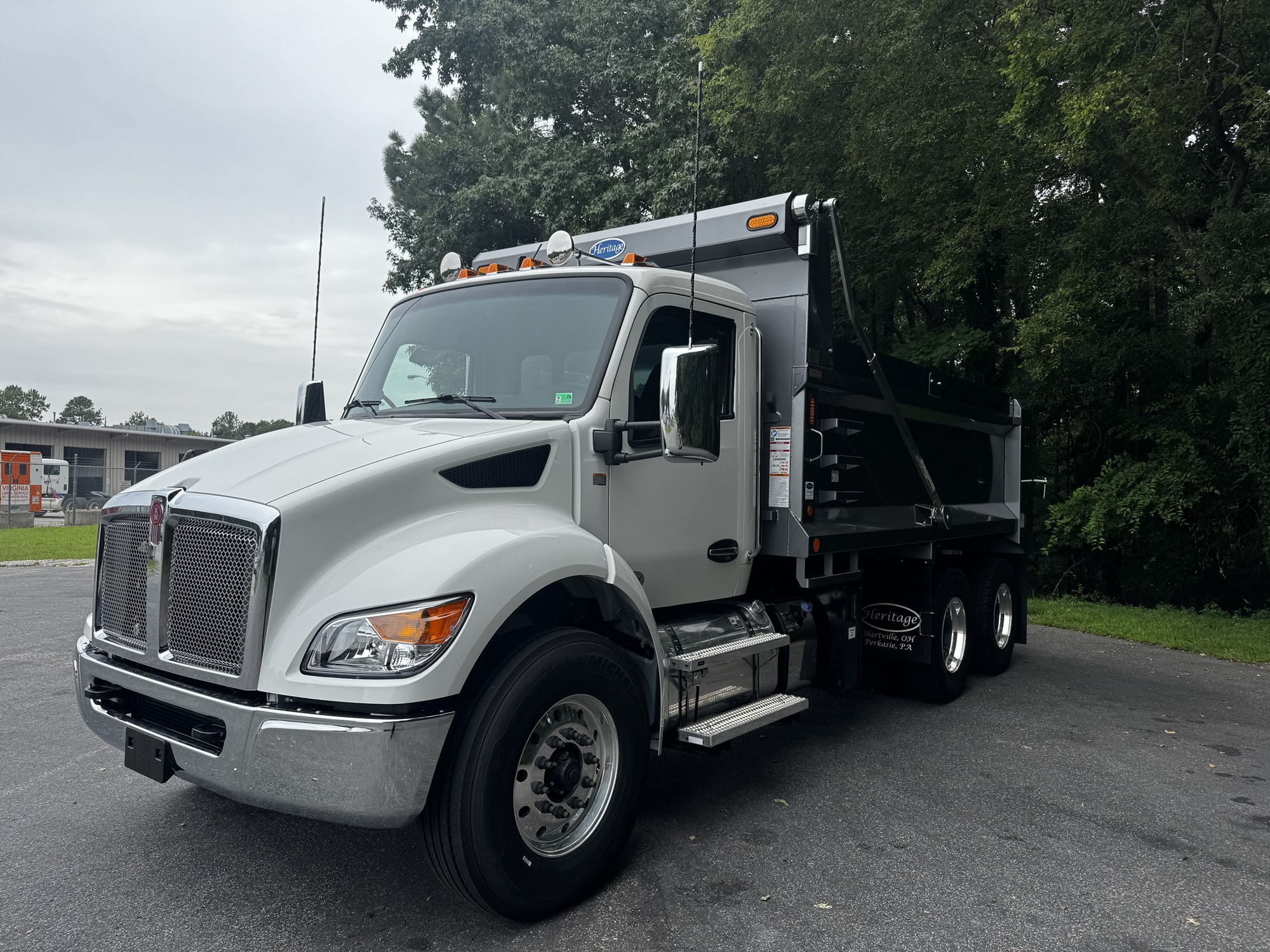 2026 Kenworth T480 - image 1 of 6