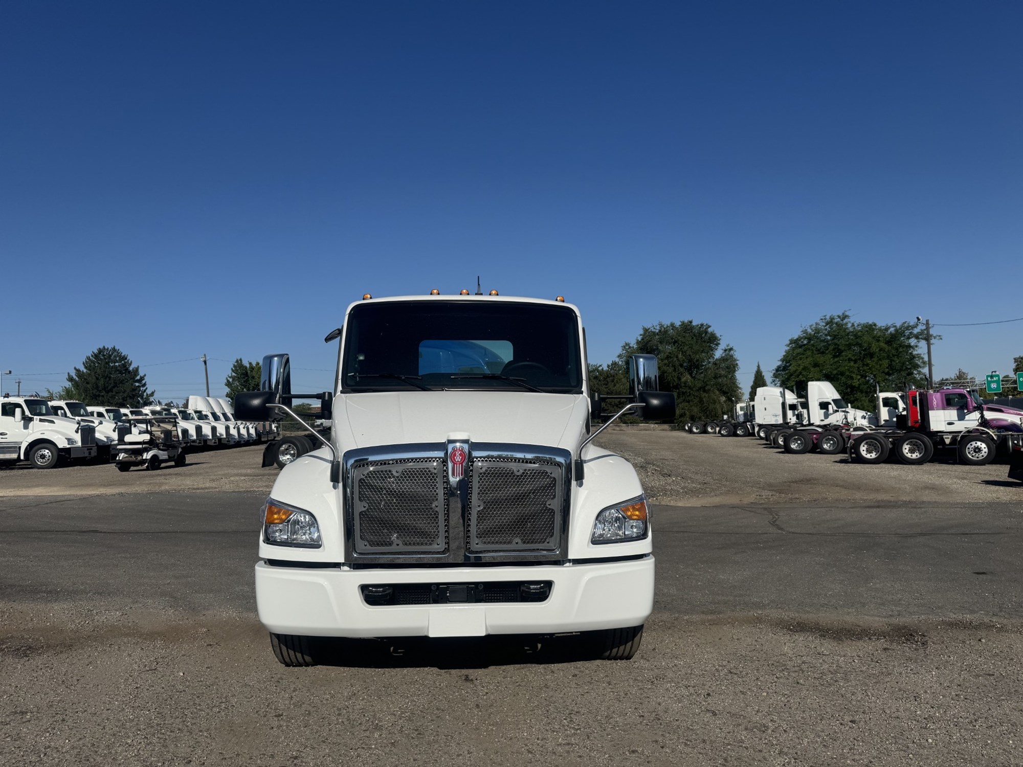 2026 Kenworth T280 - image 2 of 6