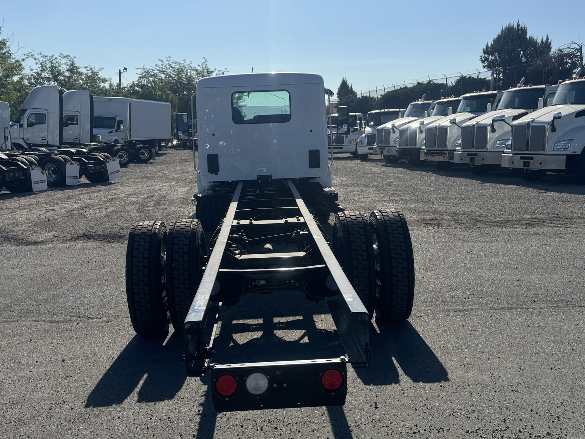 2026 Kenworth T280 - image 5 of 6