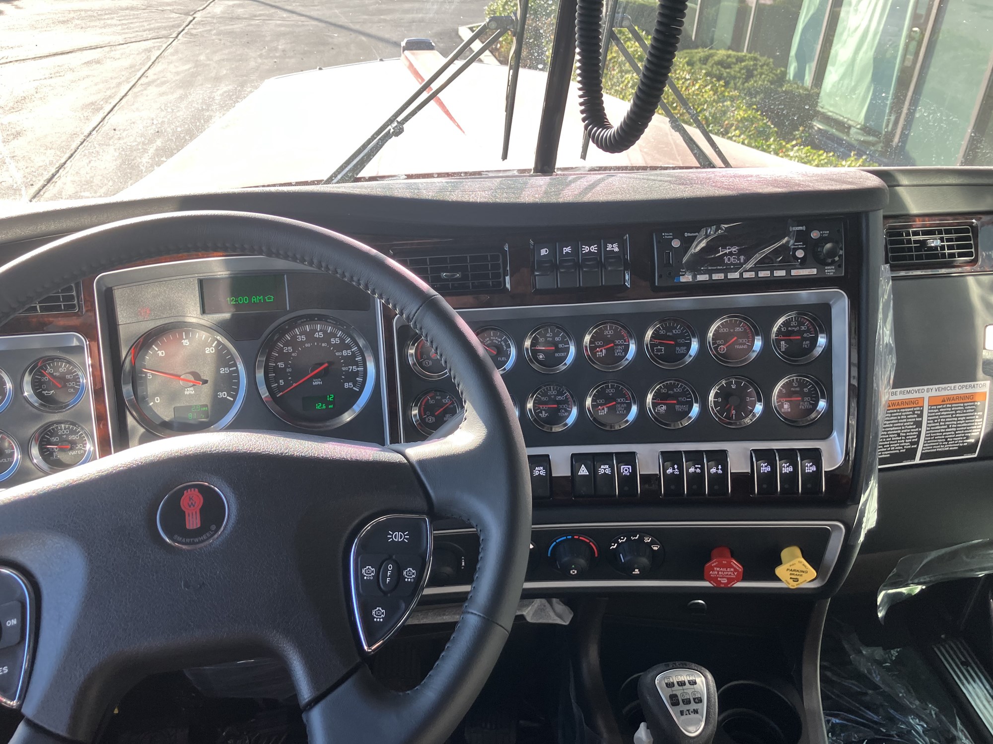 2026 Kenworth W900B - image 6 of 6