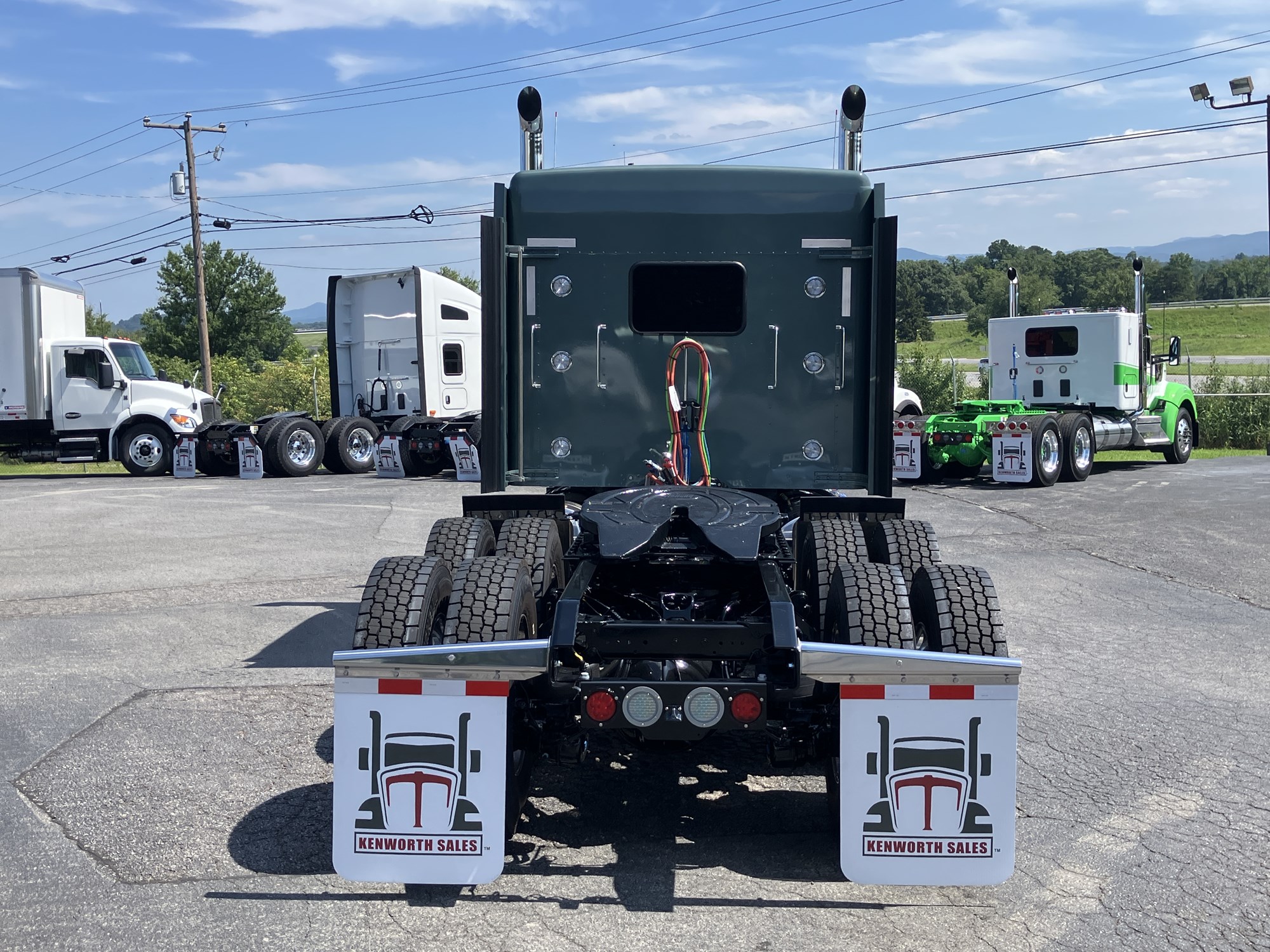 2026 Kenworth W900B - image 6 of 6