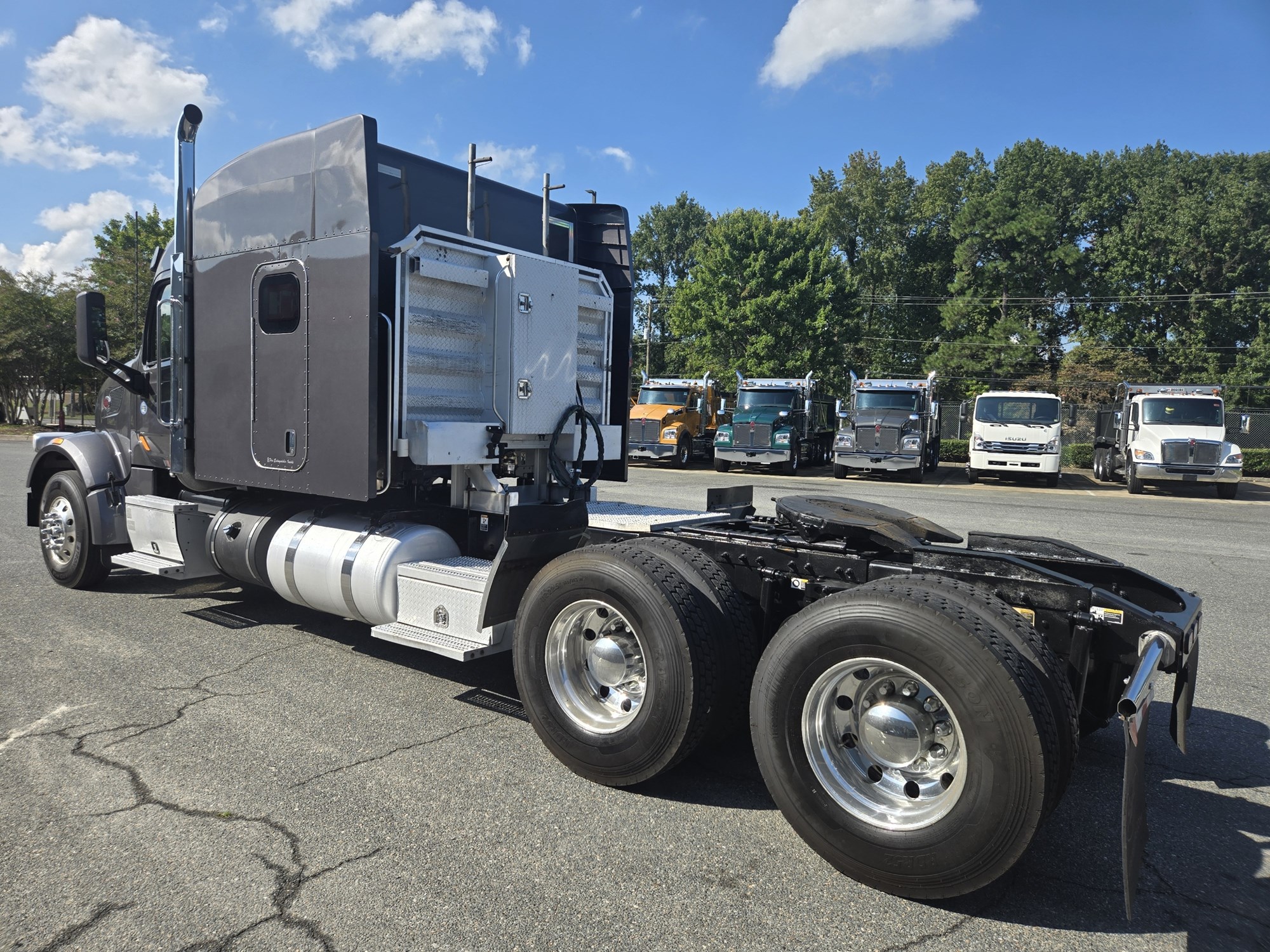 2019 Peterbilt 567 - image 6 of 6