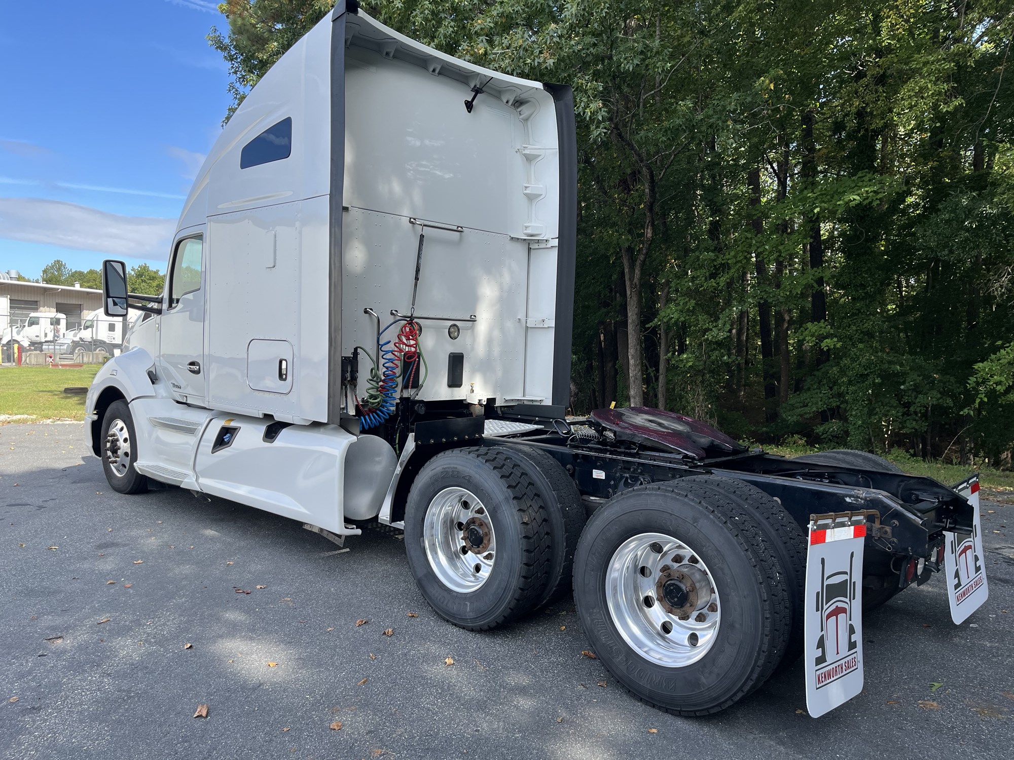 2020 Kenworth T680 - image 6 of 6
