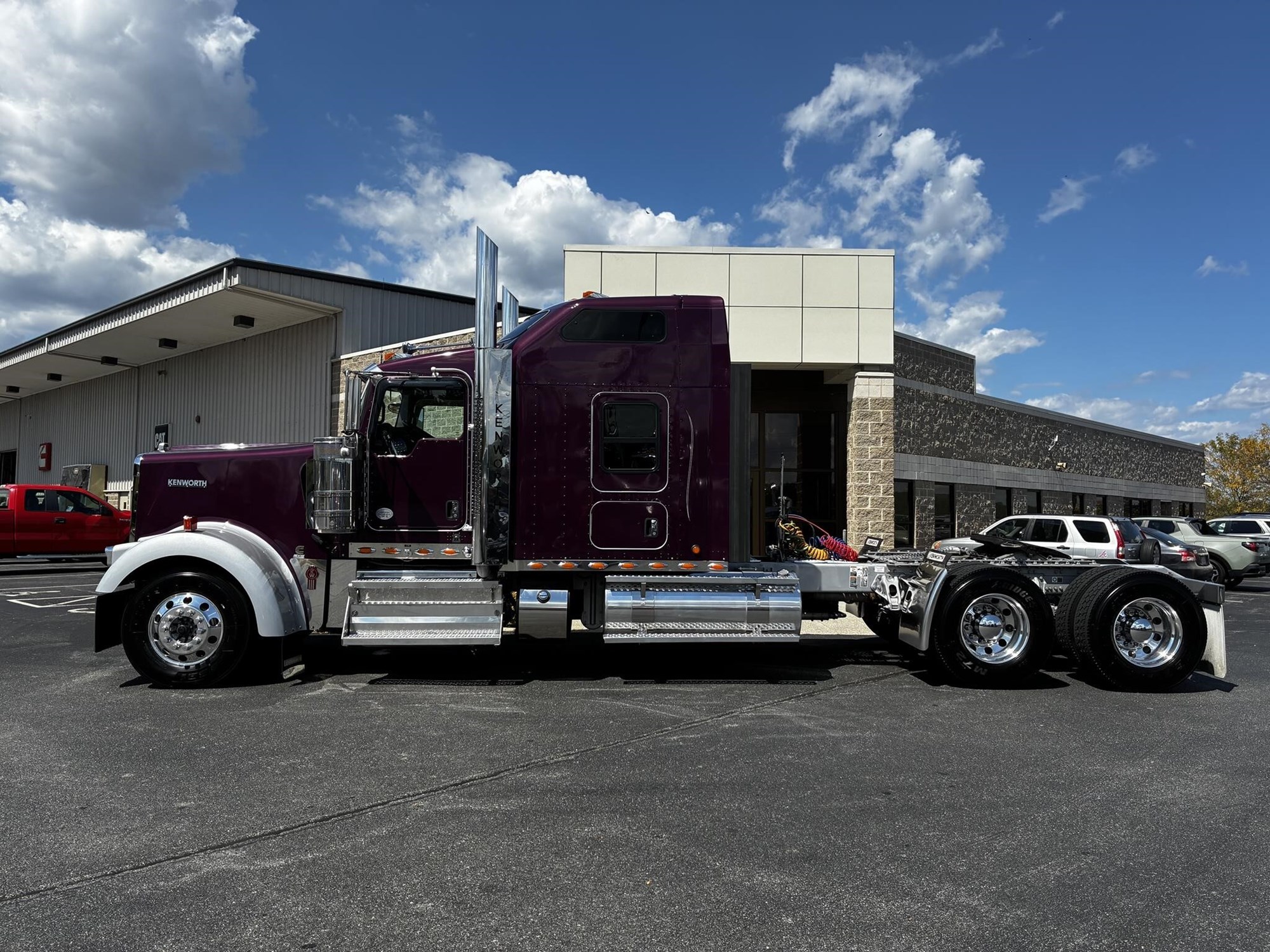 2020 Kenworth W900L - image 5 of 6