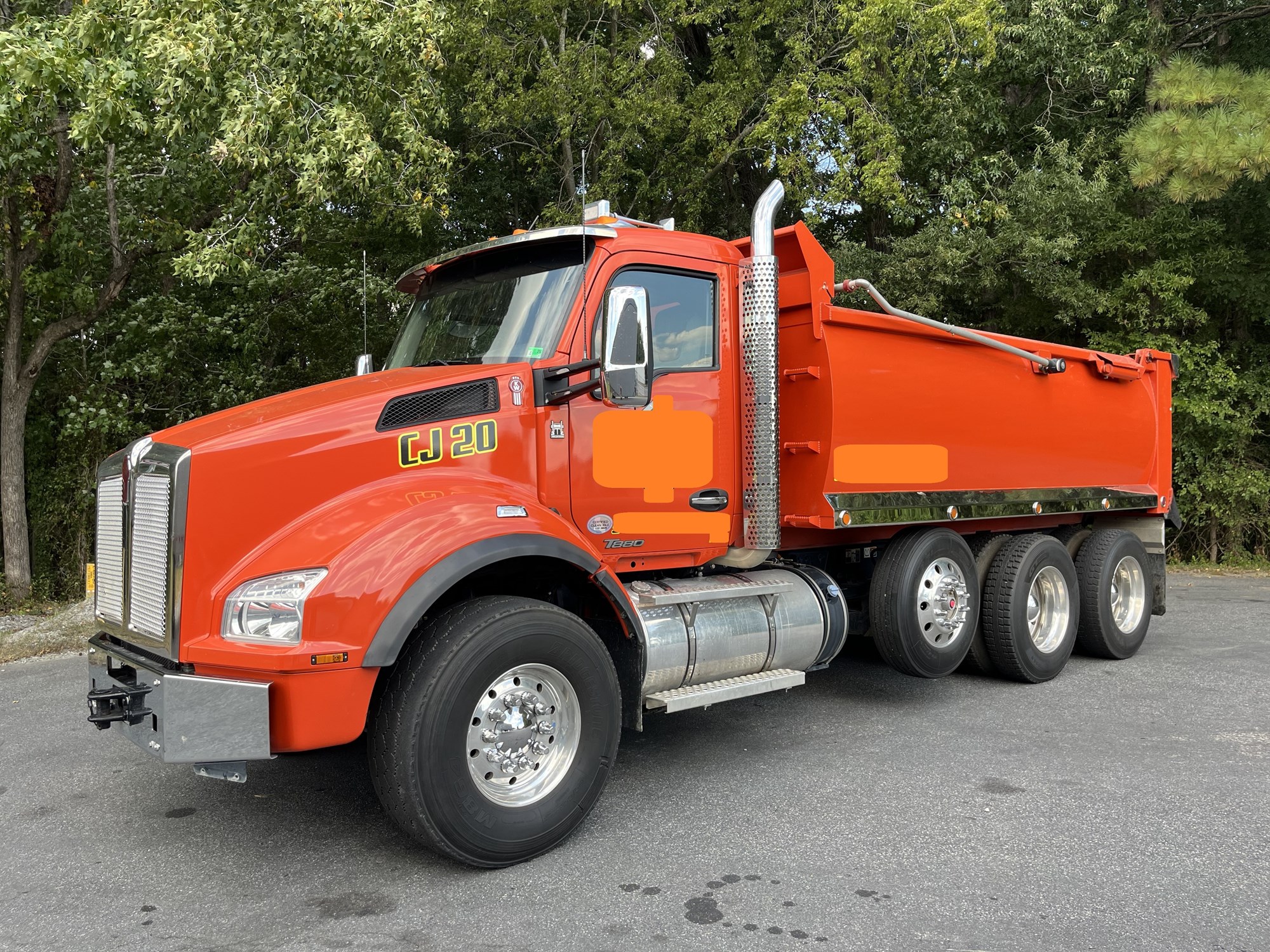 2020 Kenworth T880 - image 1 of 6
