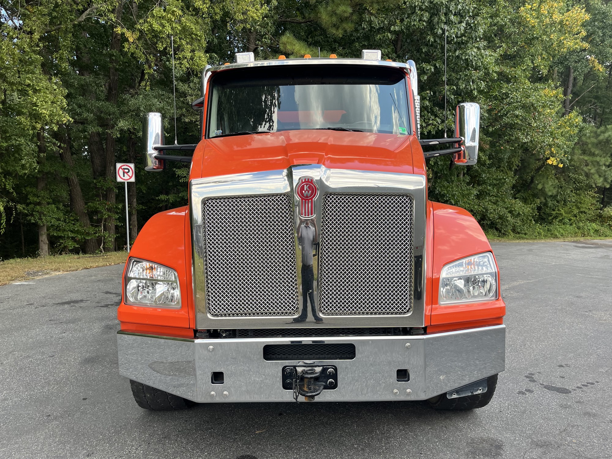 2020 Kenworth T880 - image 2 of 6