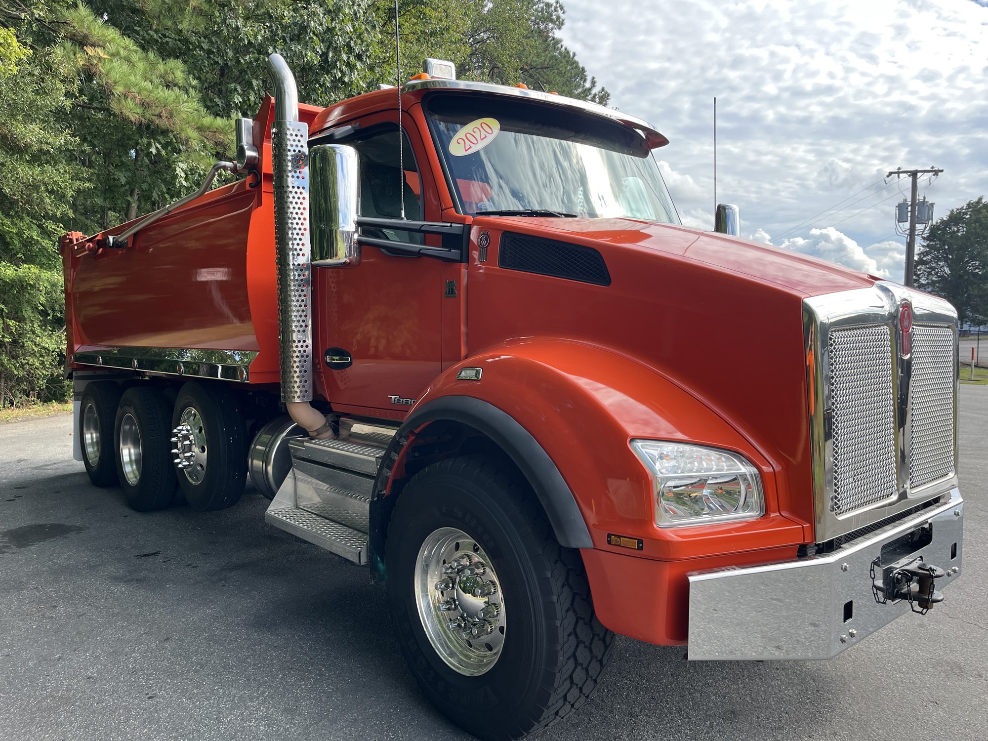 2020 Kenworth T880 - image 3 of 6