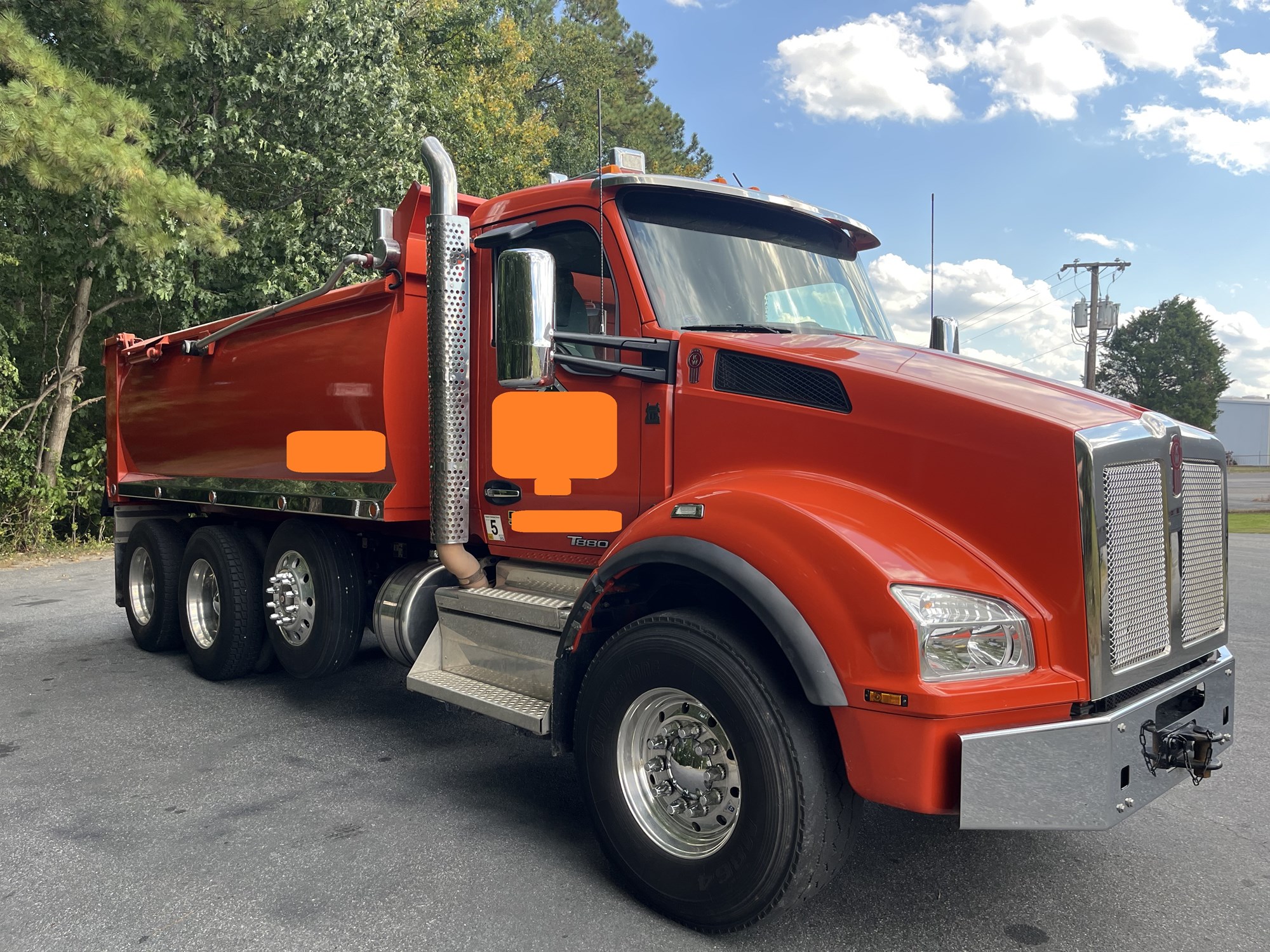 2020 Kenworth T880 - image 3 of 6