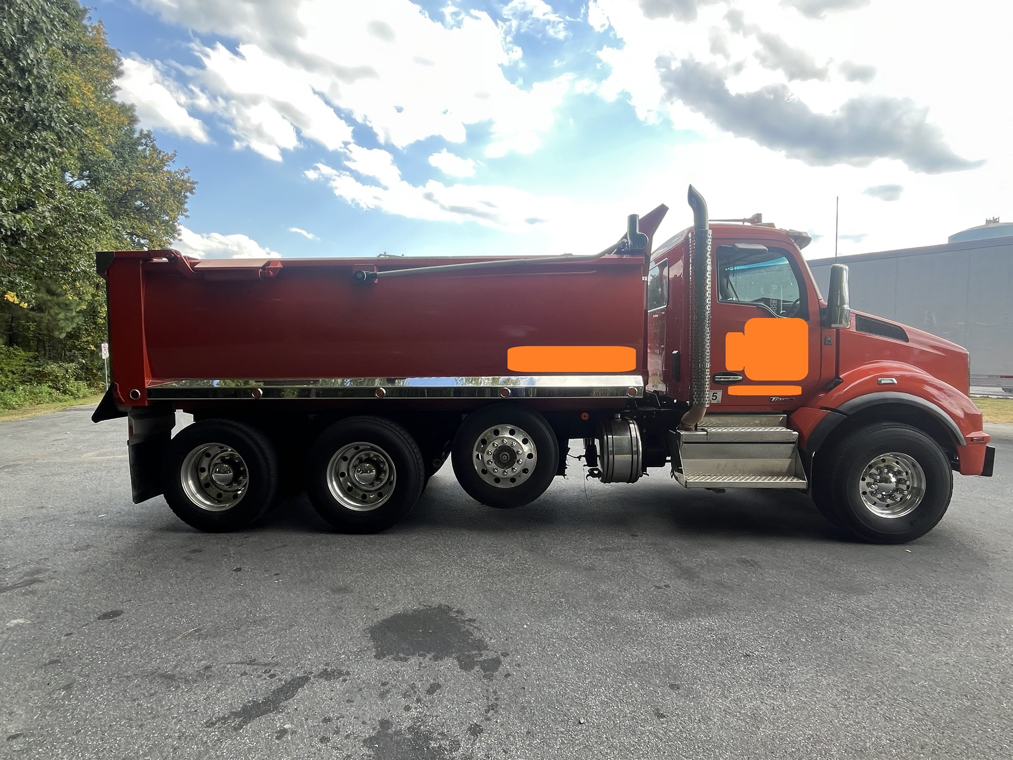 2020 Kenworth T880 - image 4 of 6