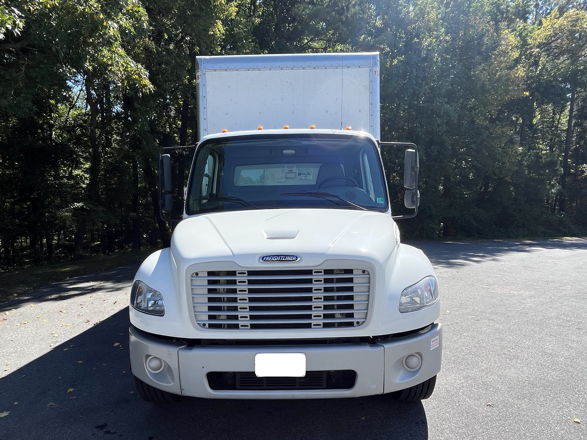 2022 Freightliner M2 - image 2 of 6