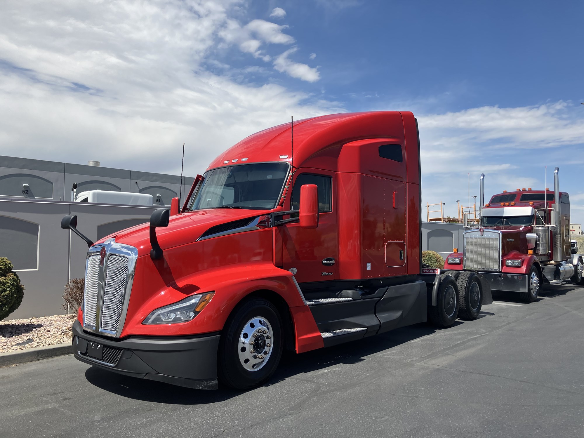 2022 Kenworth T680 Next Gen - image 2 of 6
