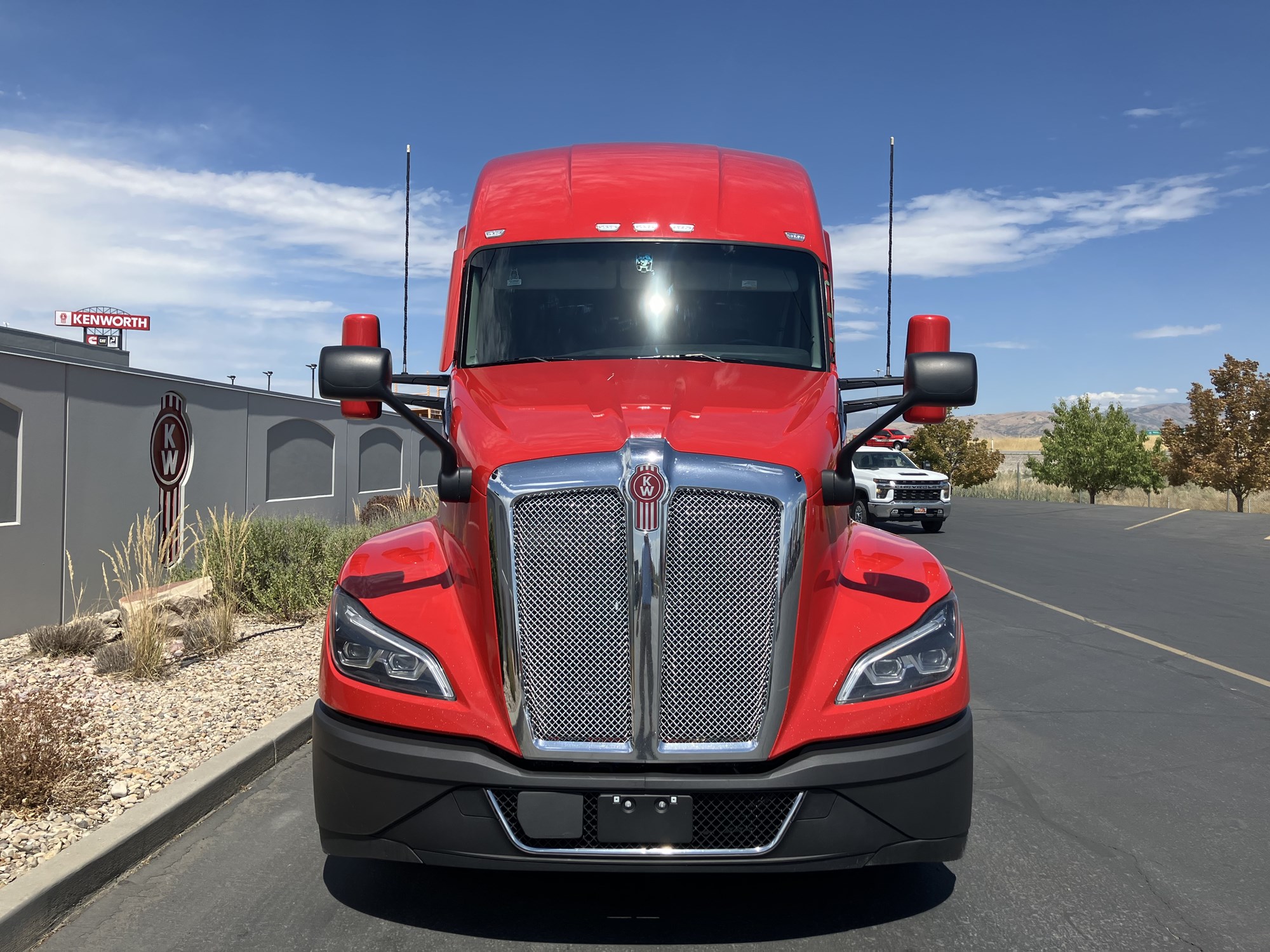 2022 Kenworth T680 Next Gen - image 3 of 6
