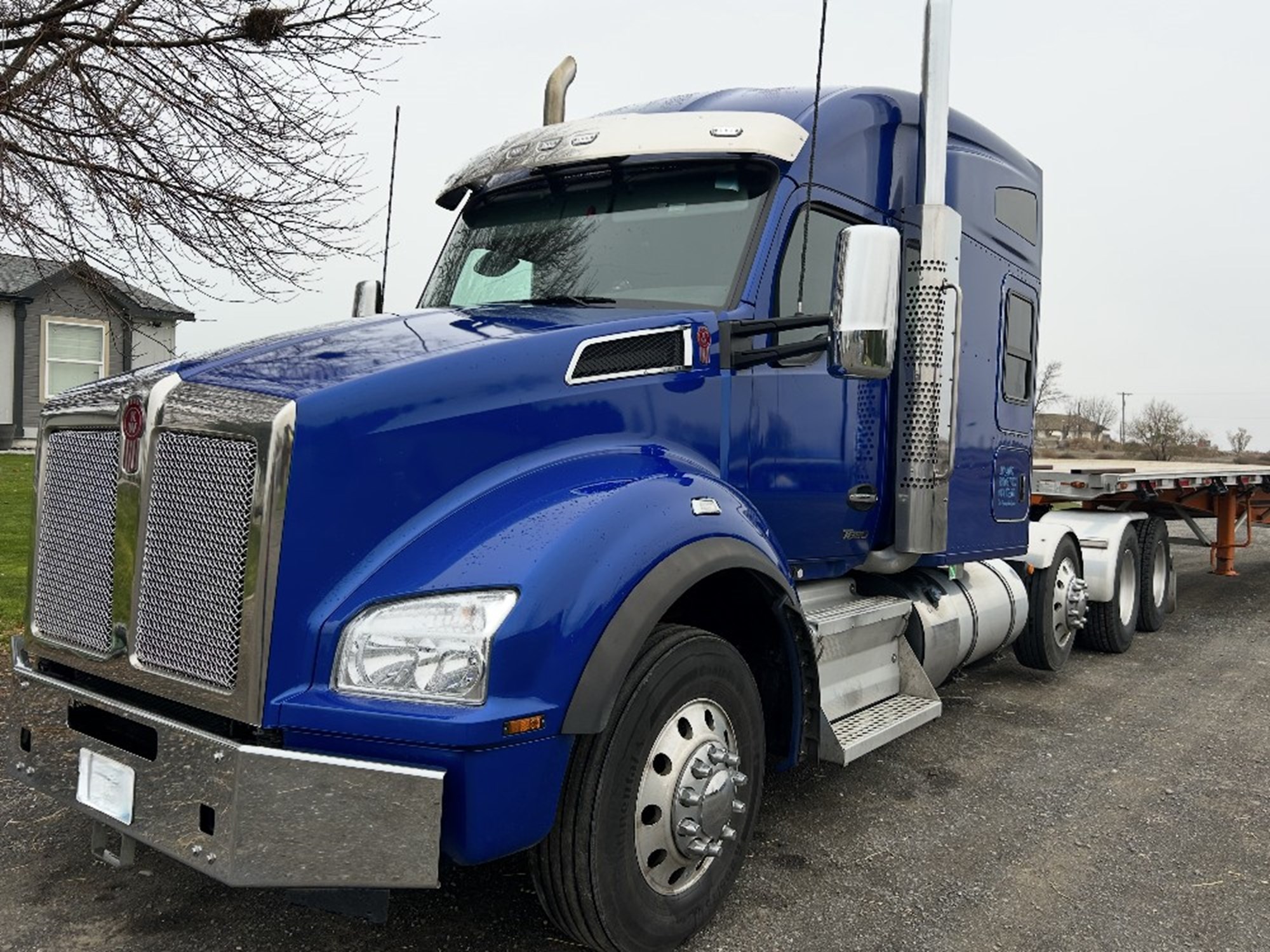 2023 Kenworth T880 - image 1 of 1