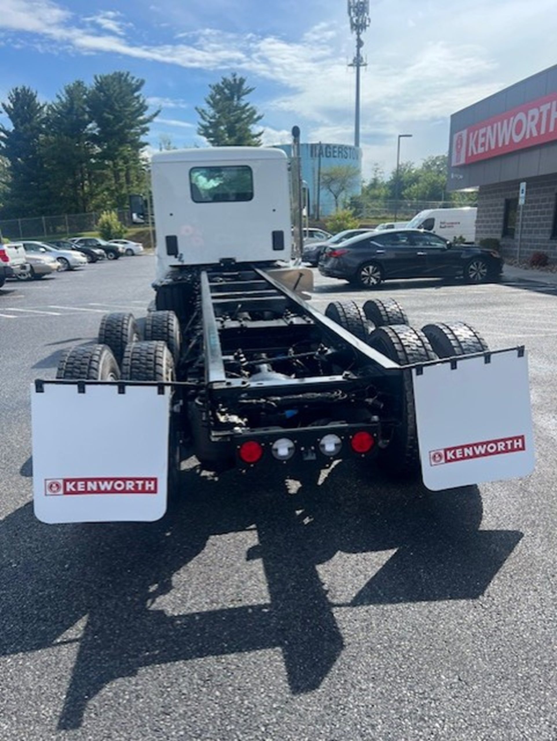 2025 Kenworth T480 - image 6