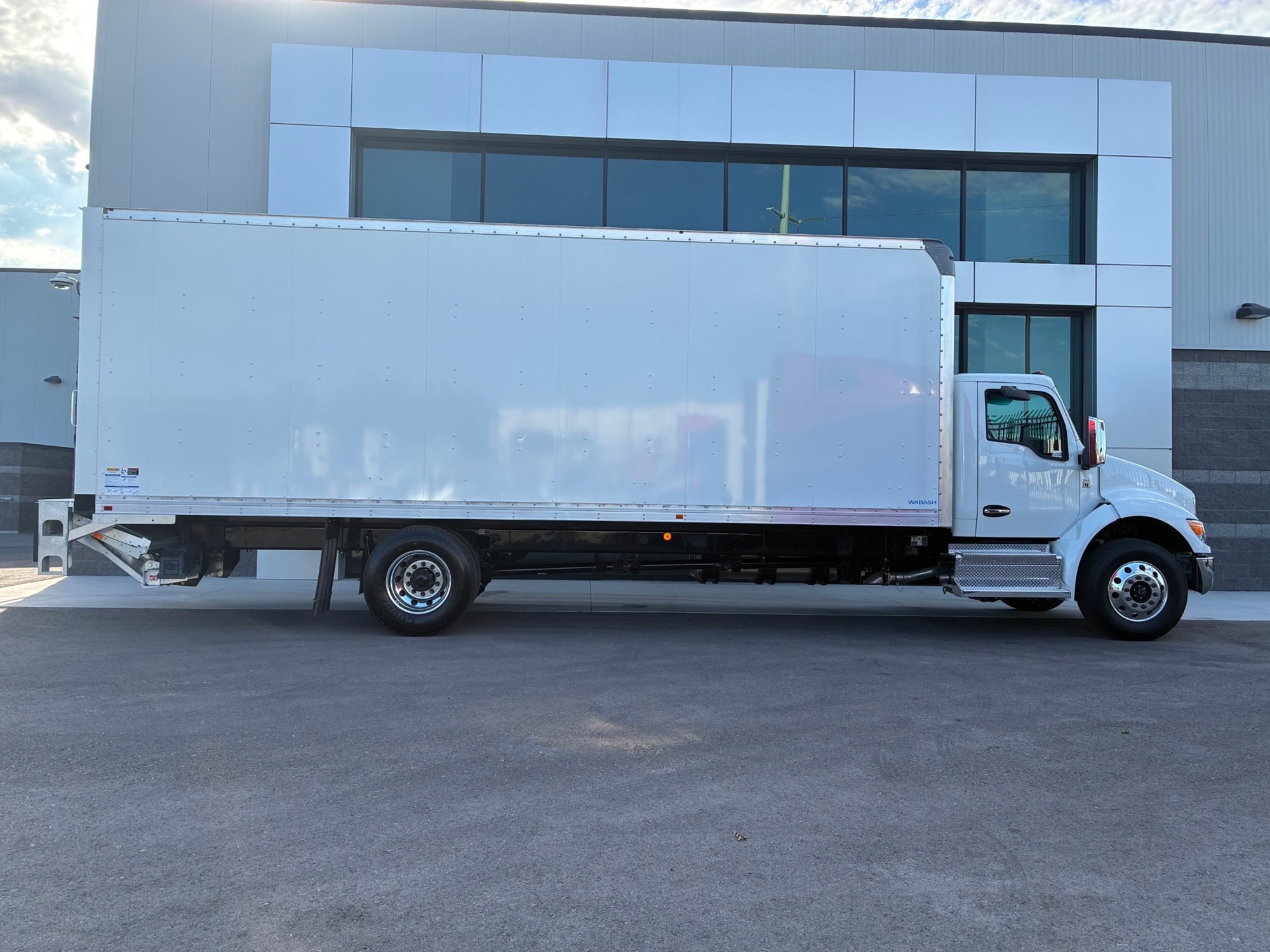 2025 Kenworth - image 2