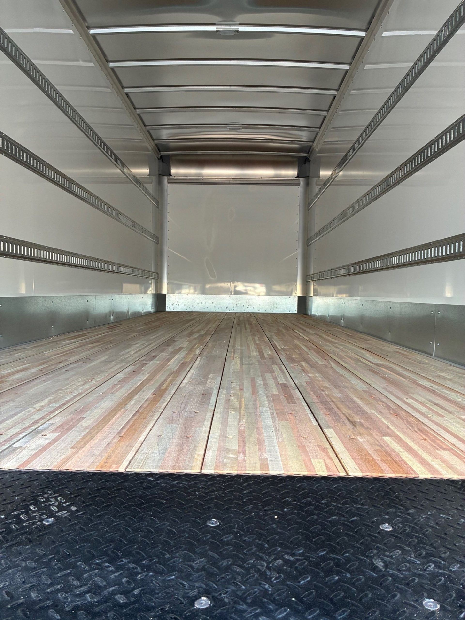 2025 Kenworth - image 6