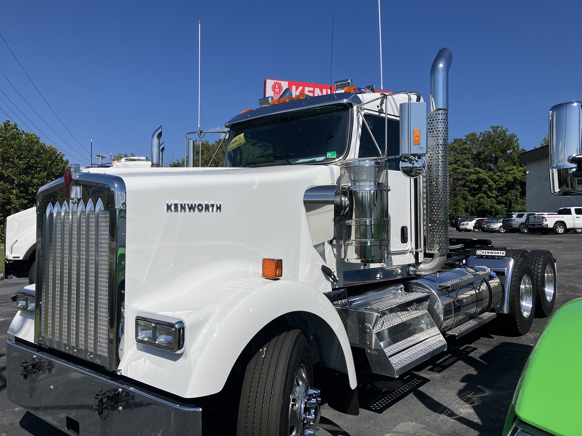 2026 Kenworth W900B - image 2 of 3